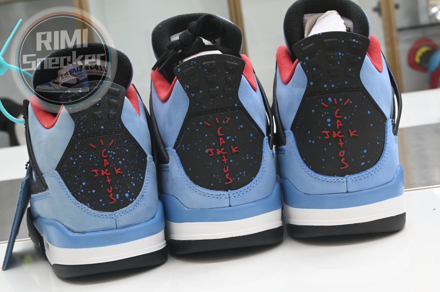 TRAVIS SCOTT X AIR JORDAN 4 RETRO