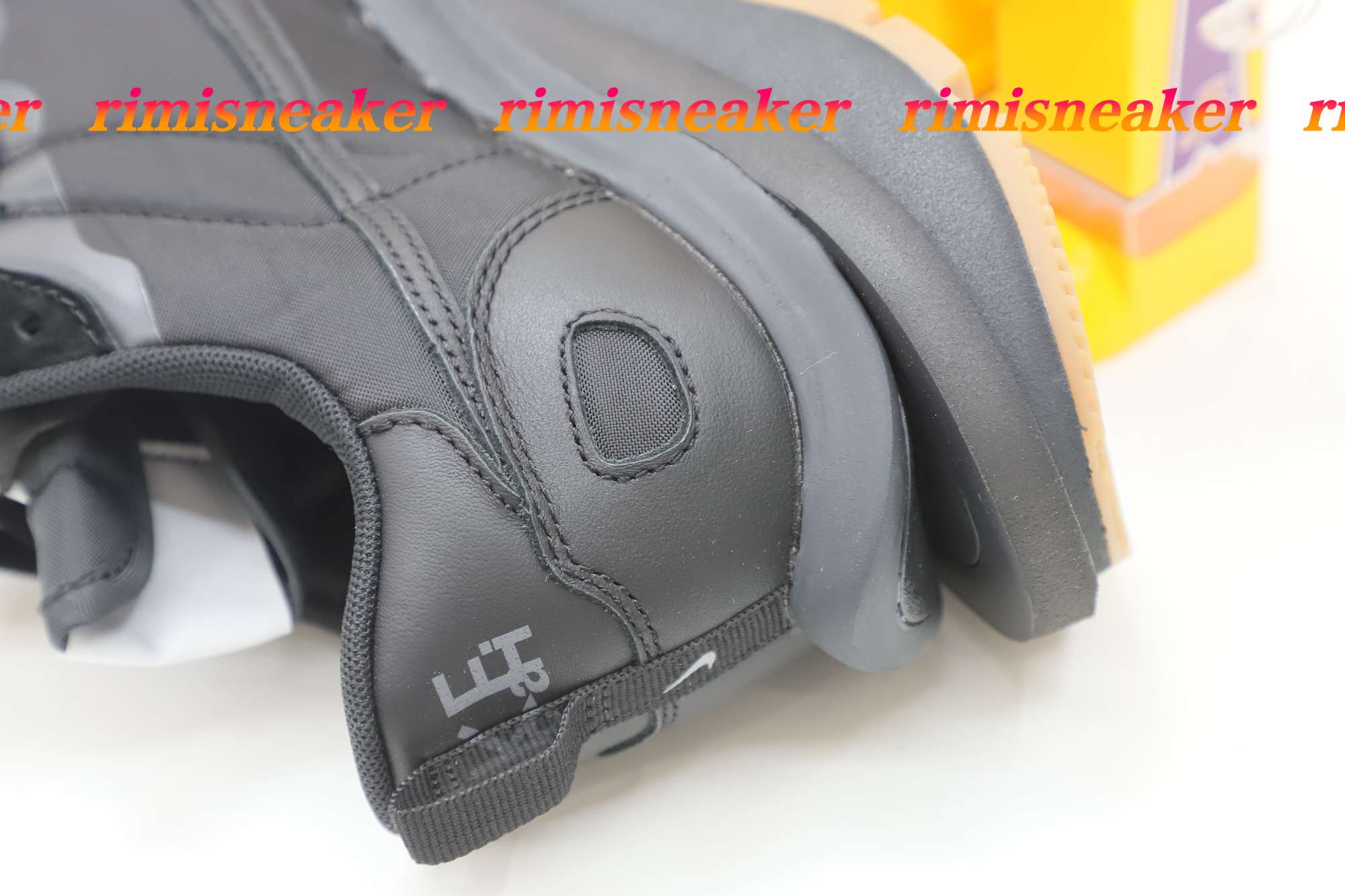 NIKE SACAI X VAPORWAFFLE