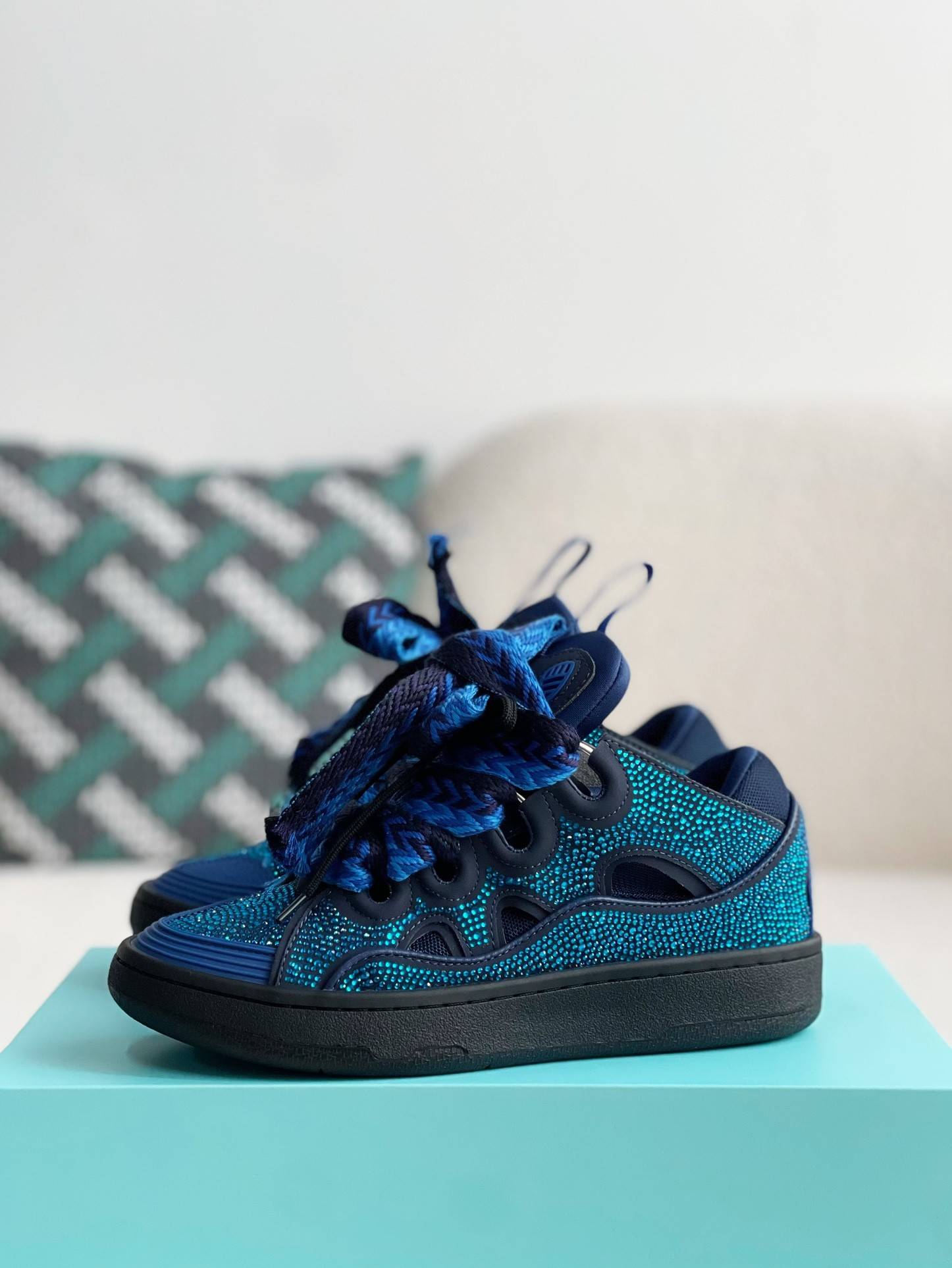 LA*N Sneaker