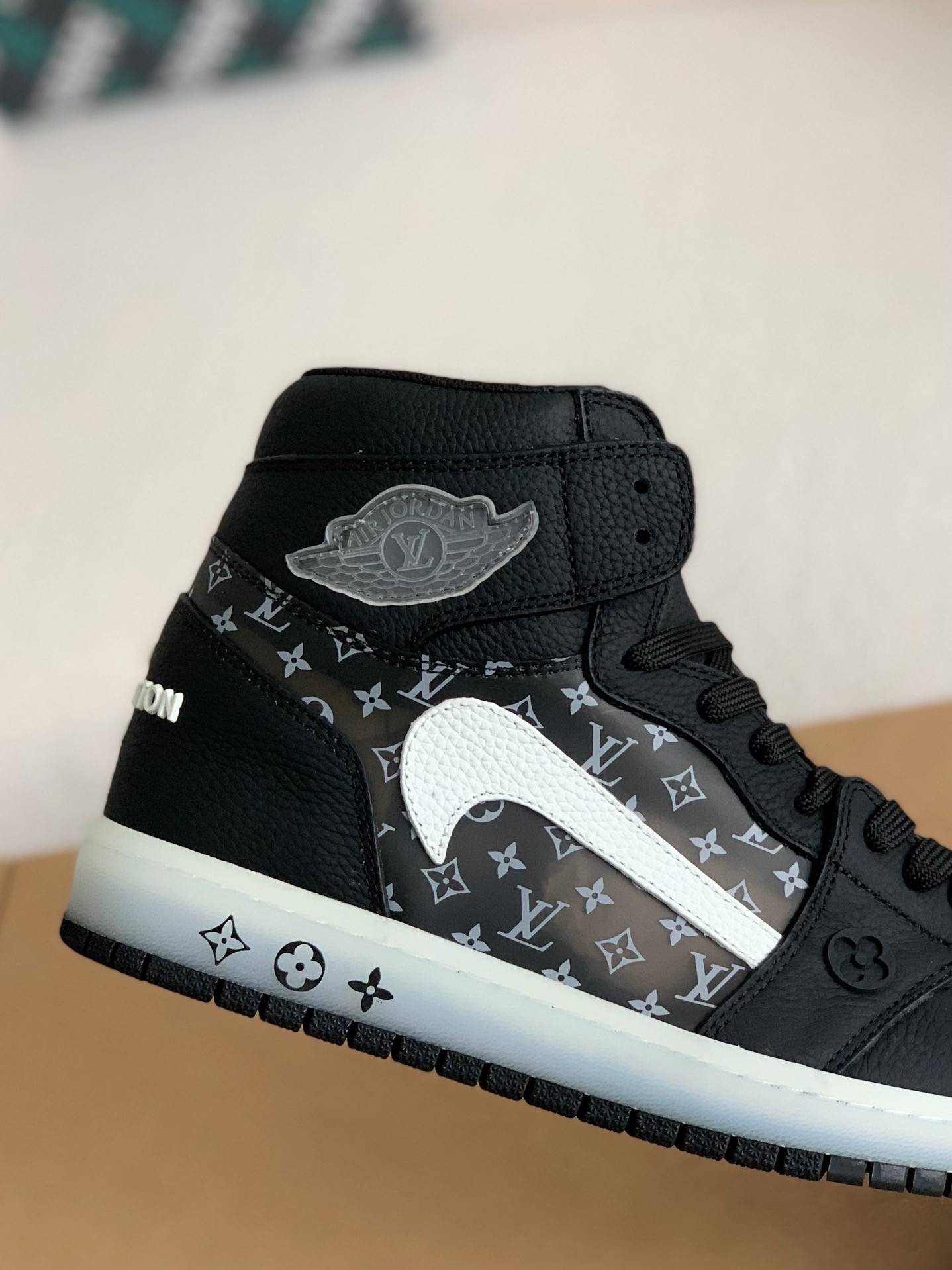 L*V x Nike Air Jorda 1 High AJ1 Sneakers