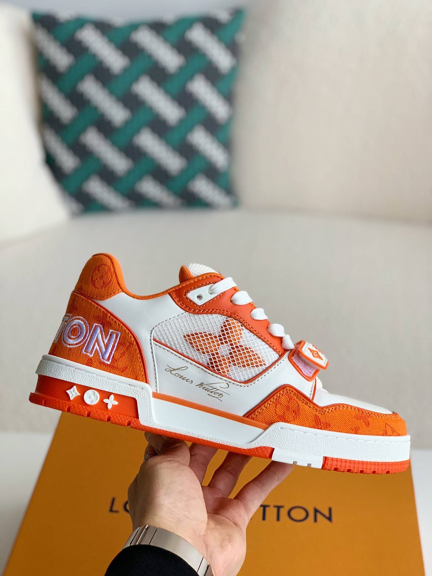 L*V Trainer Sneakers Top quality