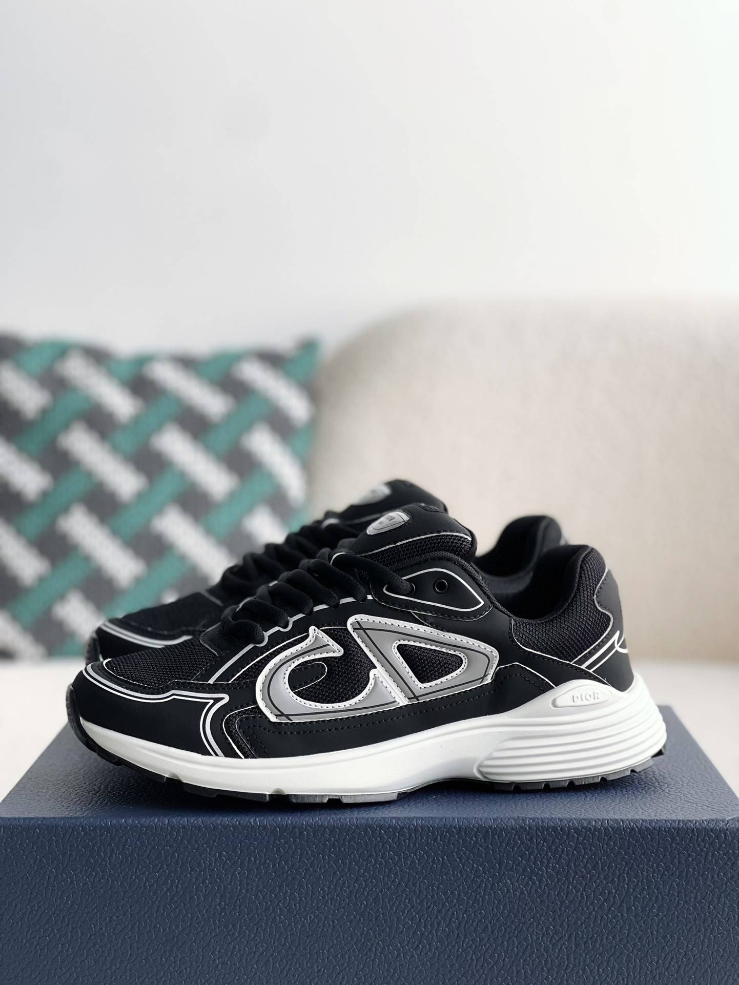 D*OR B30 New Sneaker