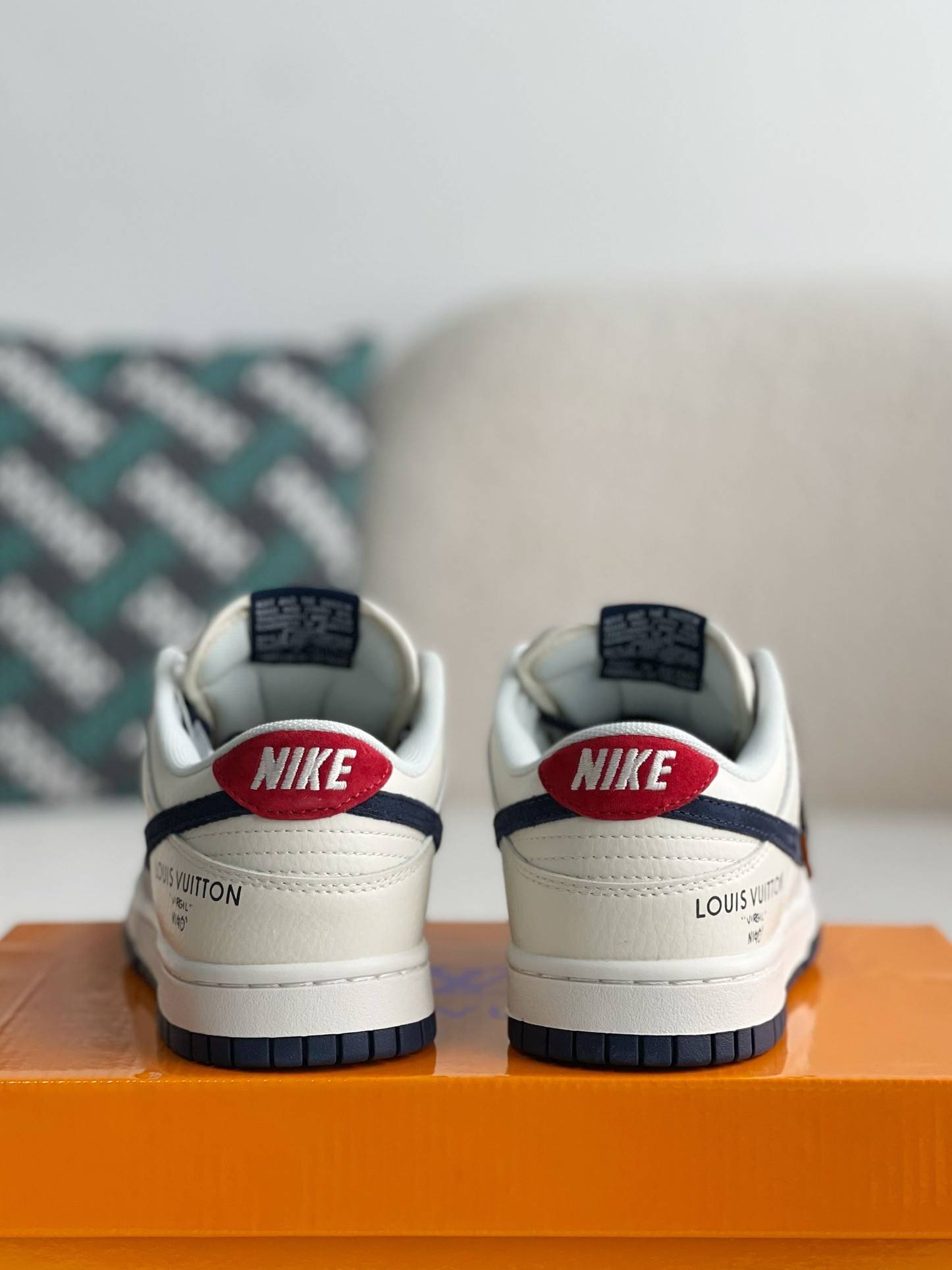 L*V x Nike Dunk Low-top board shoes