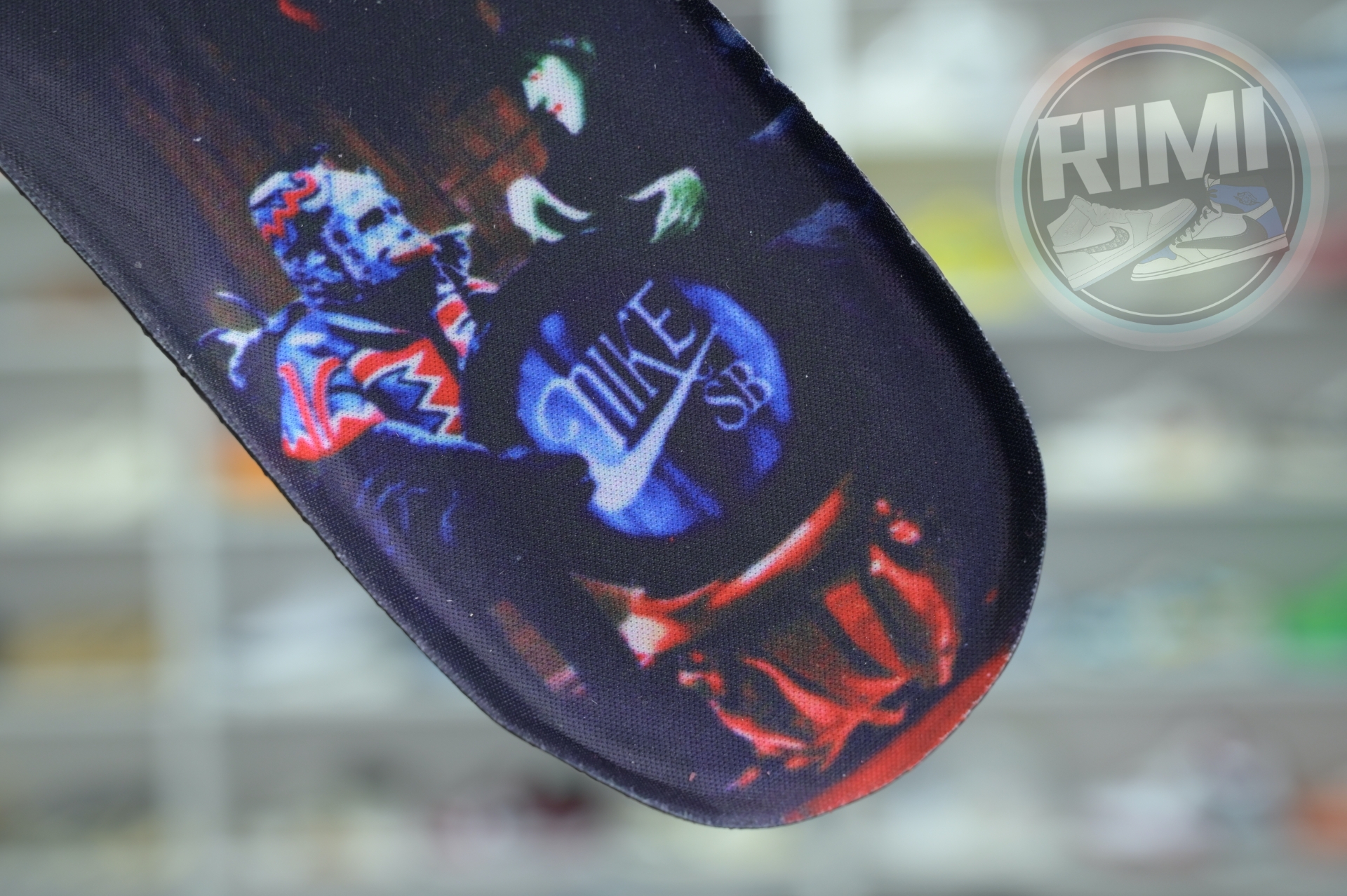 The Wizard of Oz x Nike SBDunk Low“Ruby Slipper”