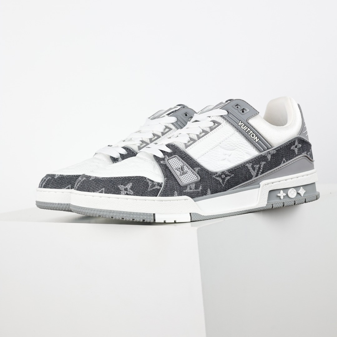 L*V TRAINER Sneakers Monogram Denim Grey White