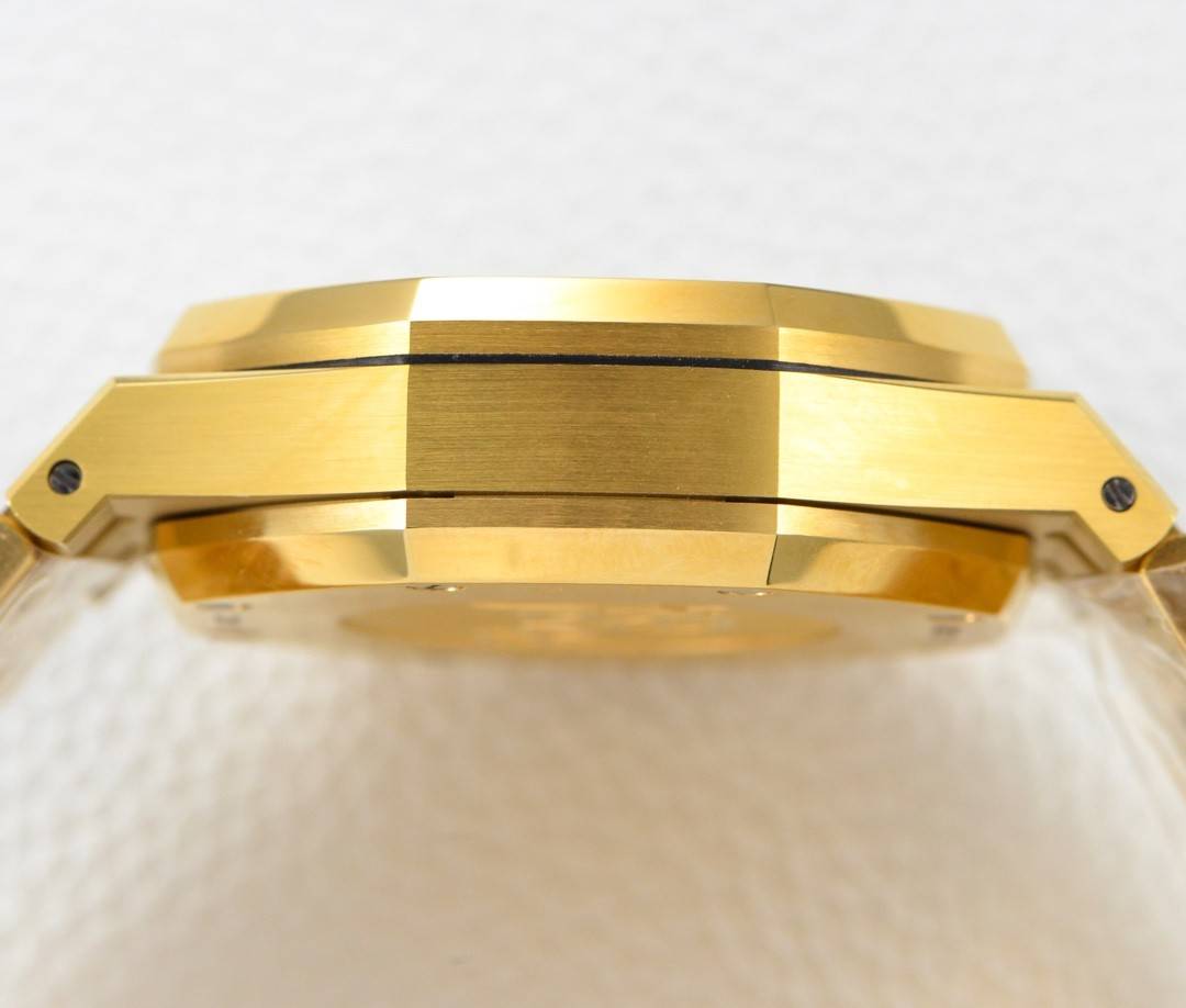 Audemars Piguet Royal Oak 26331 Chronograph Series Men