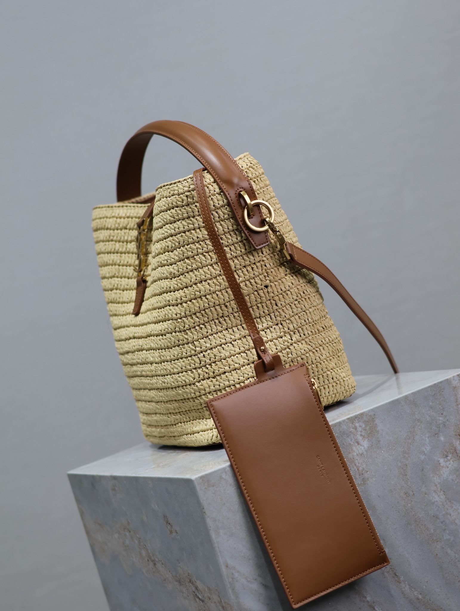 YSL apricot woven LE 37 woven bucket bag Style number: 742828 Size: 20×25×16cm