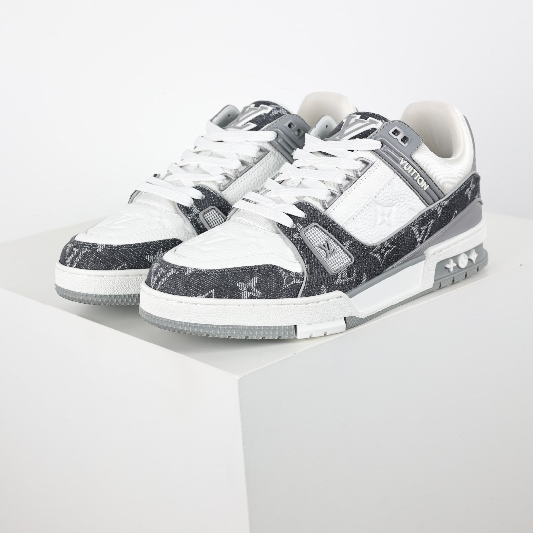 L*V TRAINER Sneakers Monogram Denim Grey White