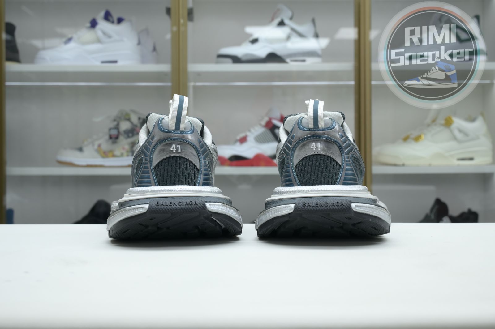 Balenciaga all sizes still in stock! Please contact customer service on iMessage/WhatsApp to purchase!  BLGA  3XL