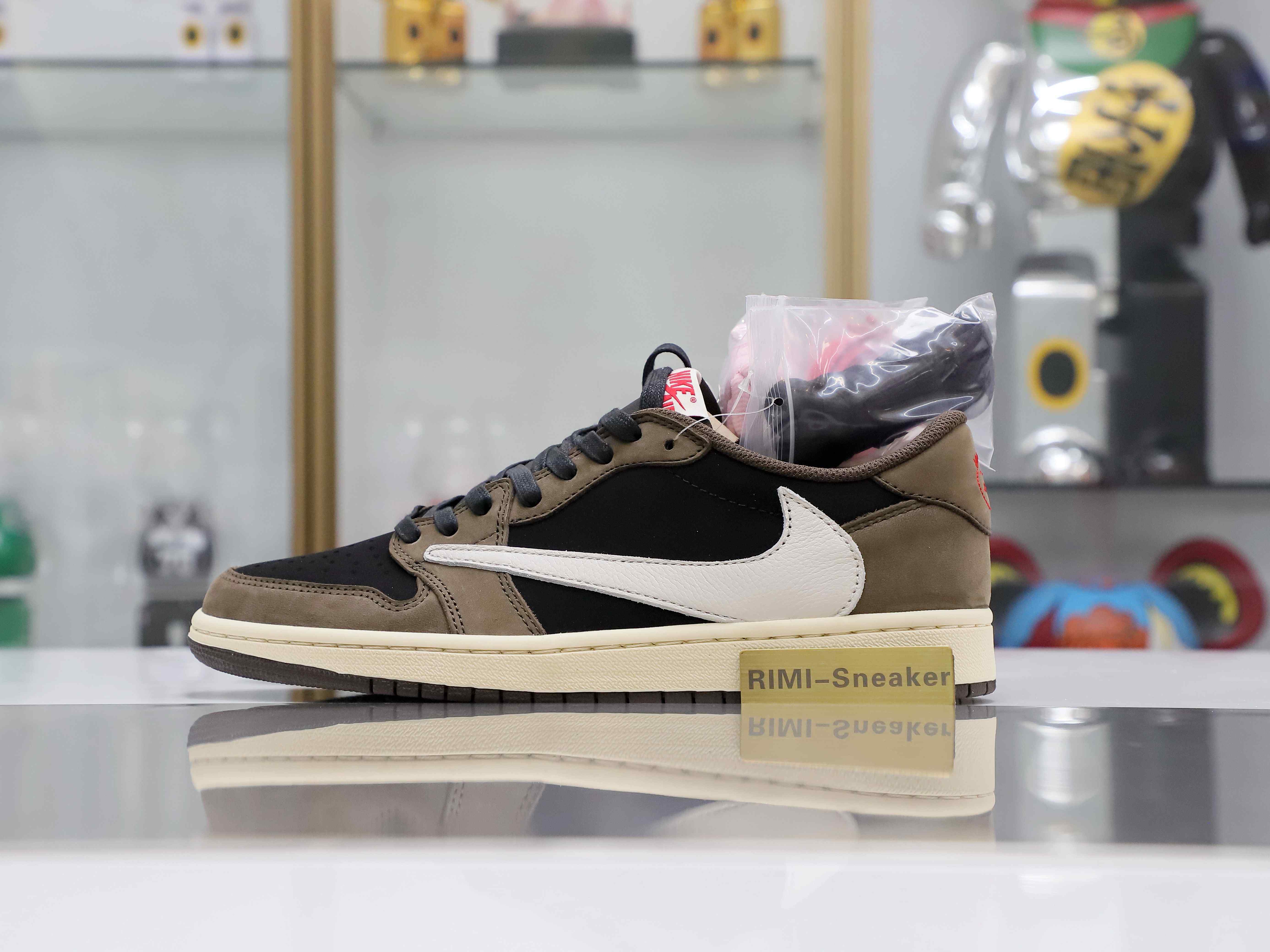 Travis Scott x Jordan Air Jordan 1 Low OG TS SP