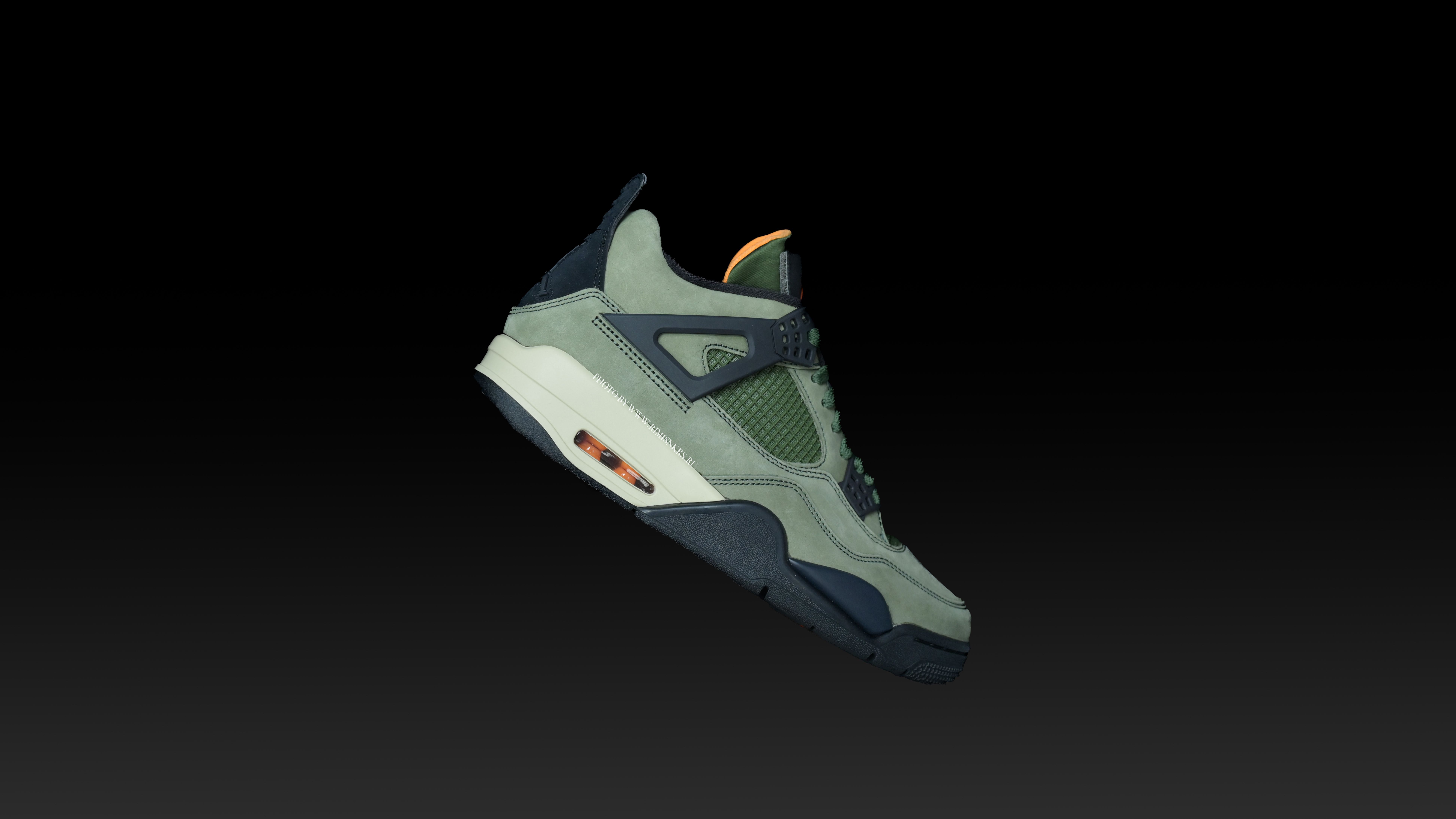 UNDEFEATED x Jordan Air Jordan 4 Retro UNDFTD