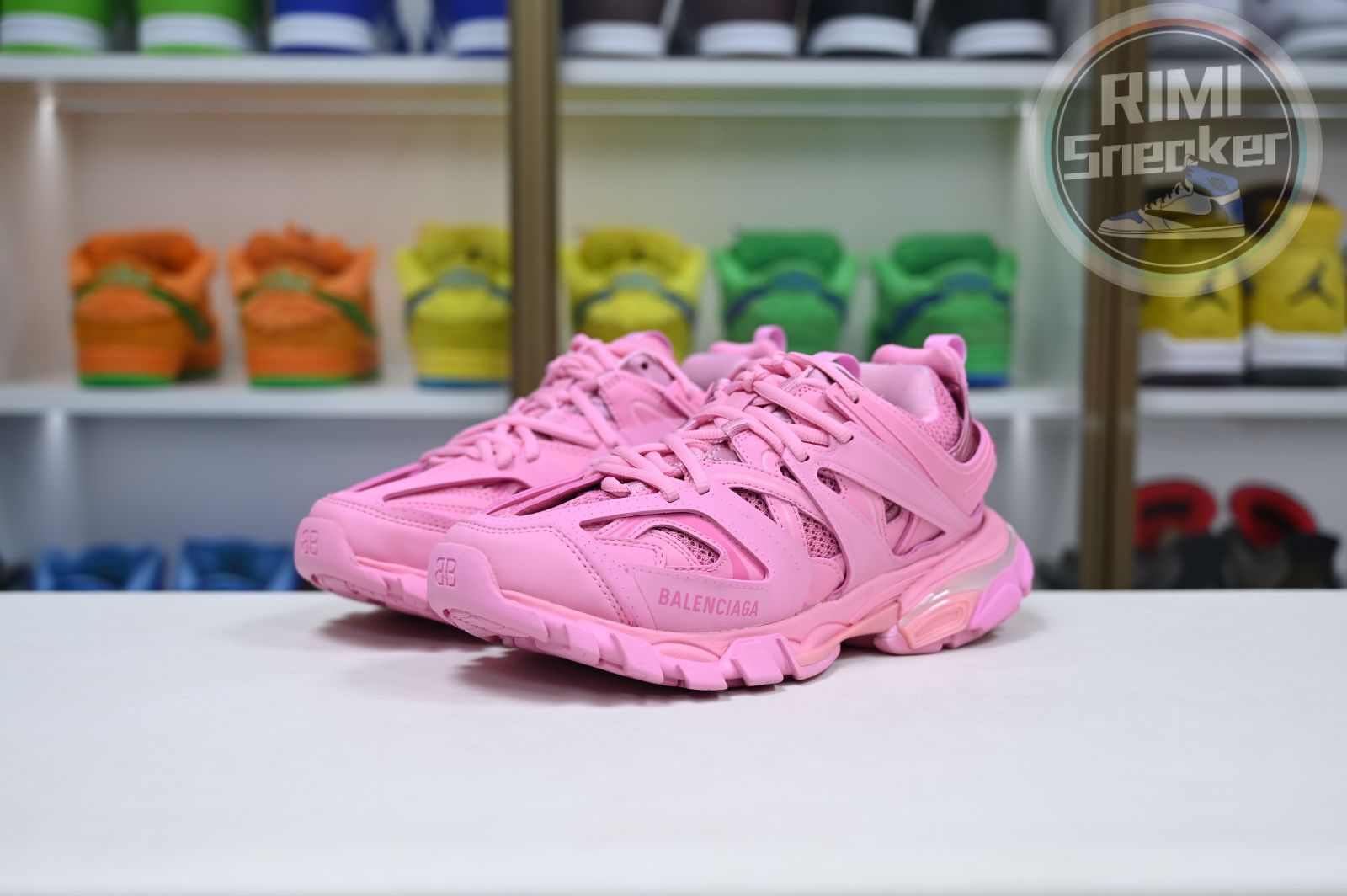 Balenciaga all sizes still in stock! Please contact customer service on iMessage/WhatsApp to purchase! BLGA  Track（LED）