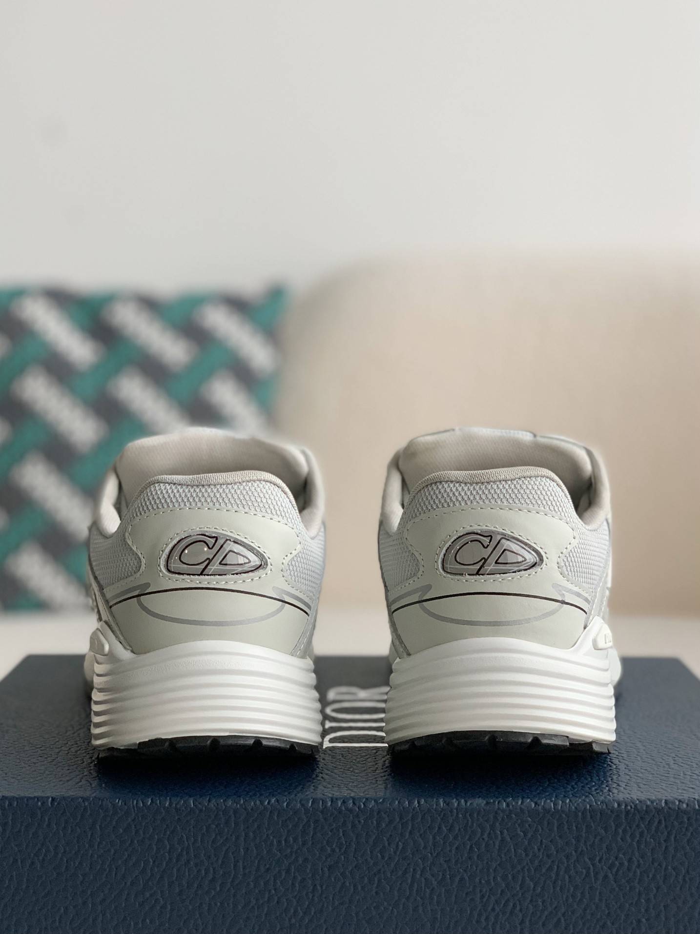 D*OR B57 New Sneaker