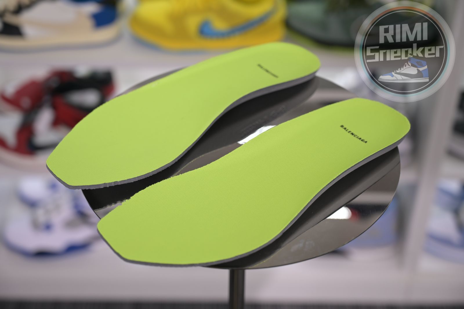 Balenciaga all sizes still in stock! Please contact customer service on iMessage/WhatsApp to purchase!  BLGA  3XL