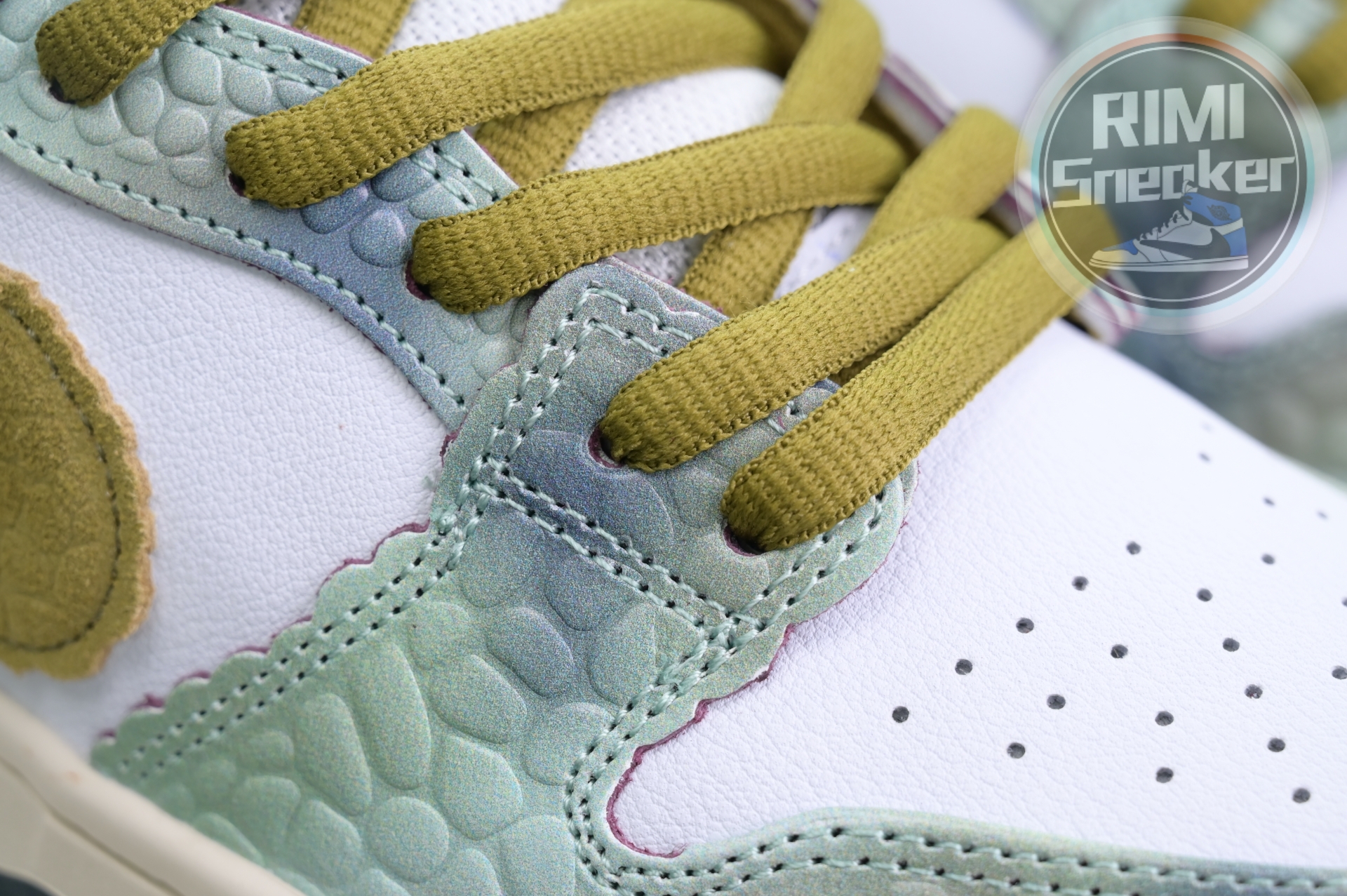 Alexis Sablone x Nike Dunk SB Low