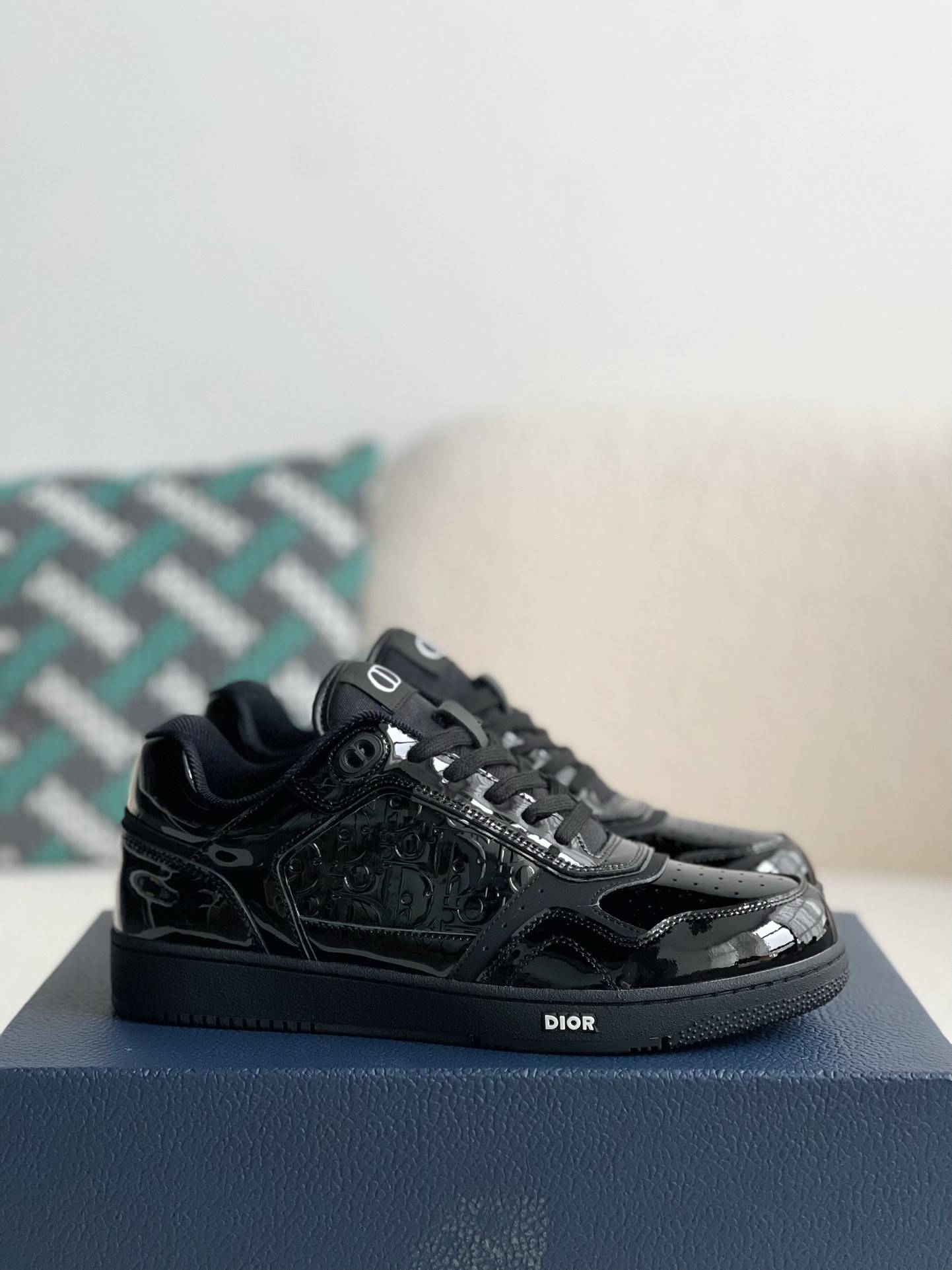 D*OR HIGH LEVEL B27 Sneaker