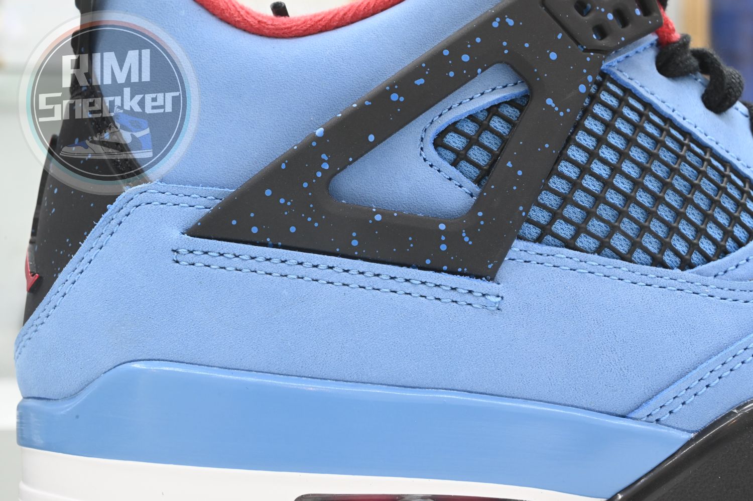 TRAVIS SCOTT X AIR JORDAN 4 RETRO