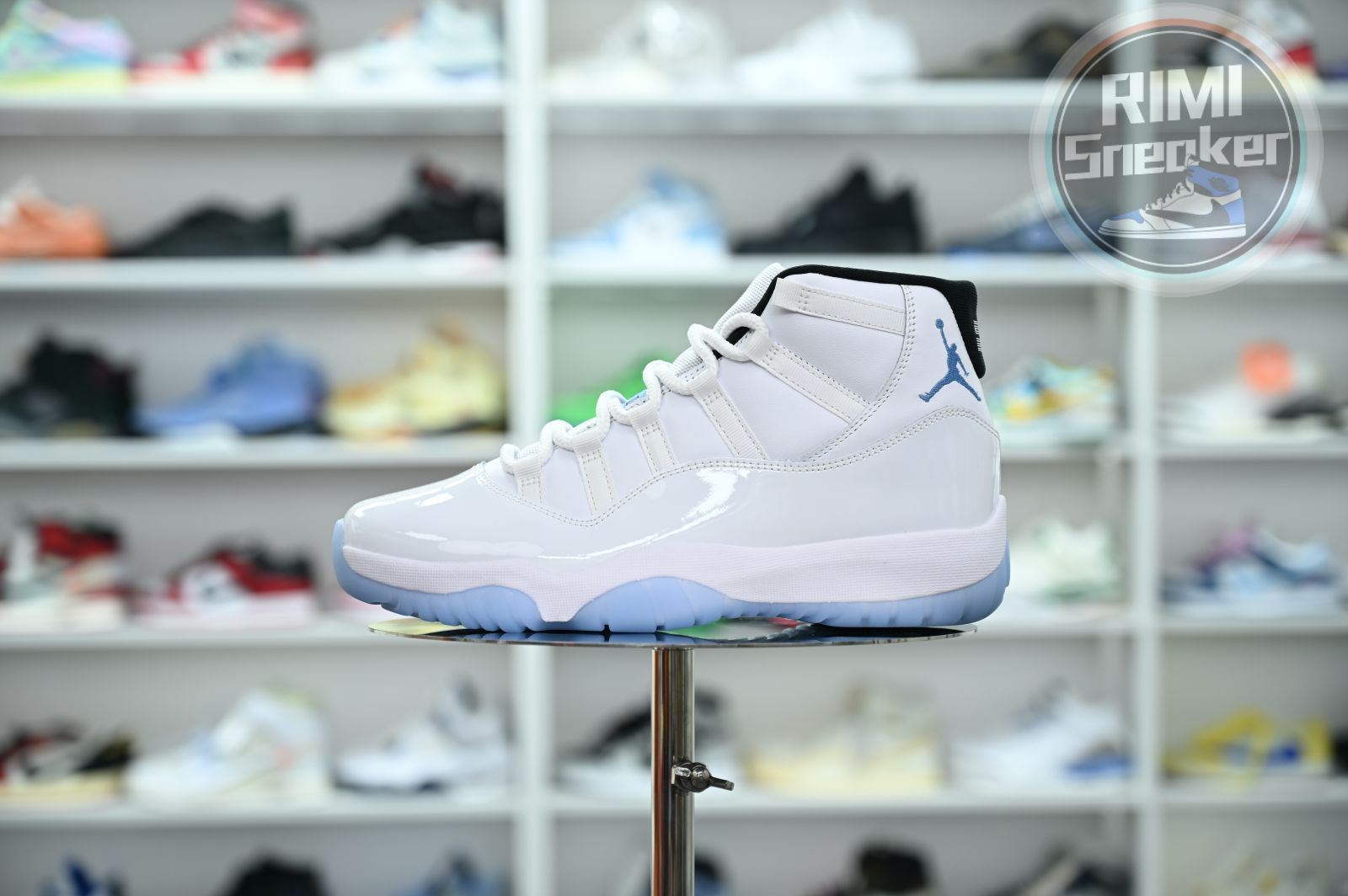 Jordan Air Jordan 11“Legend Blue”  2024  CT8012-104