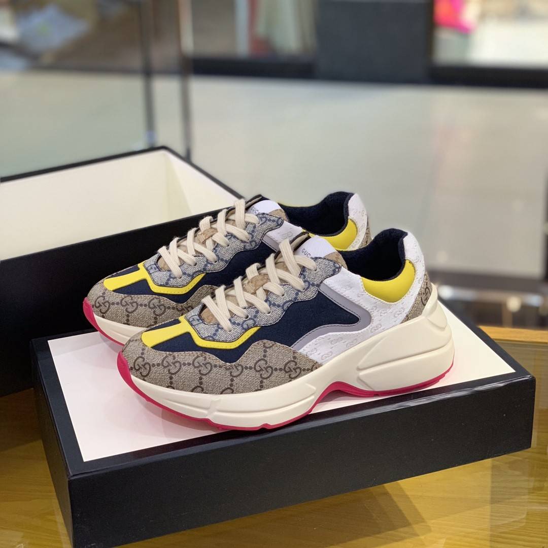 GU*IRetro Clunky Sneaker