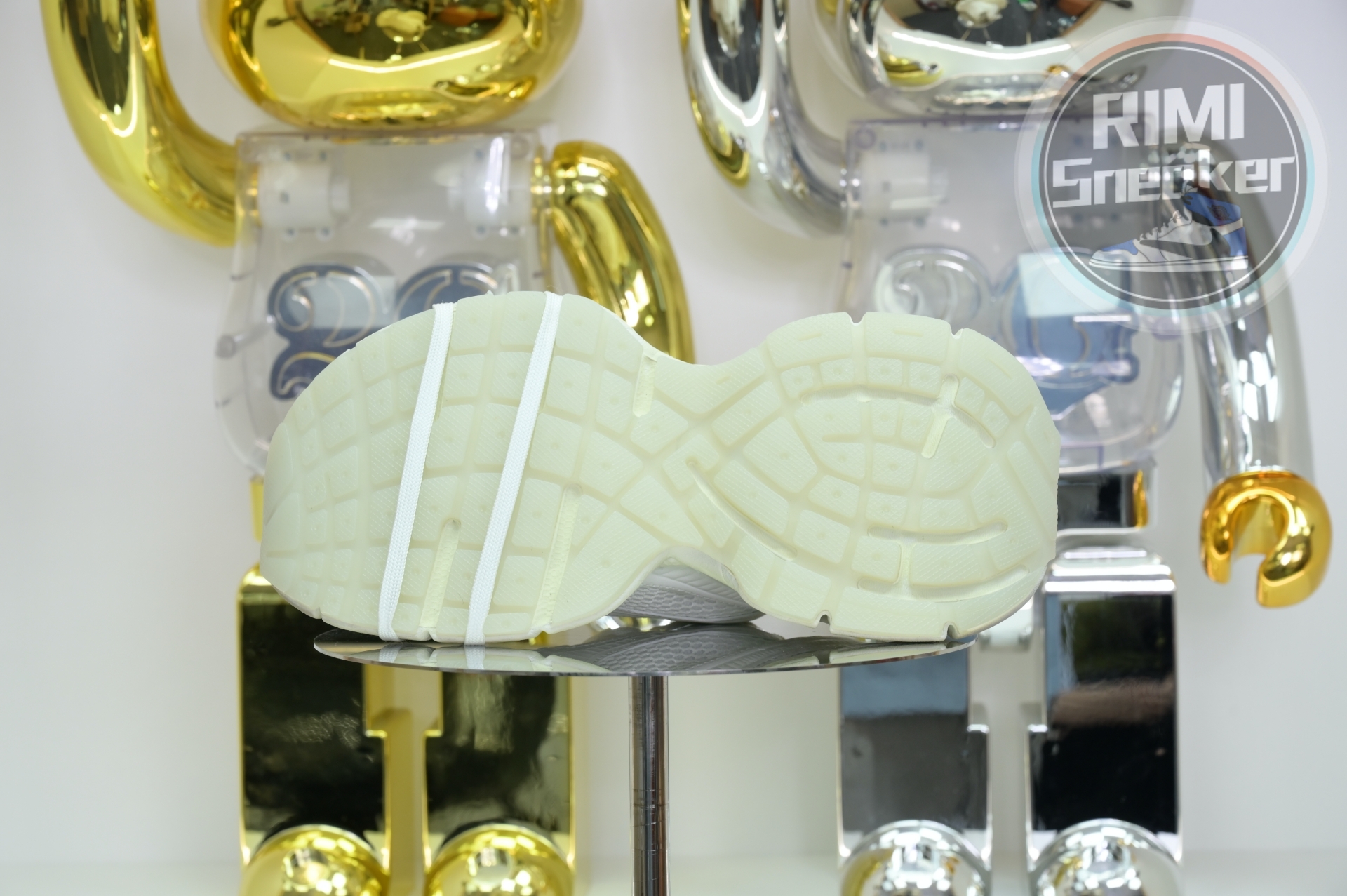 Balenciaga all sizes still in stock! Please contact customer service on iMessage/WhatsApp to purchase!  BLGA  3XL