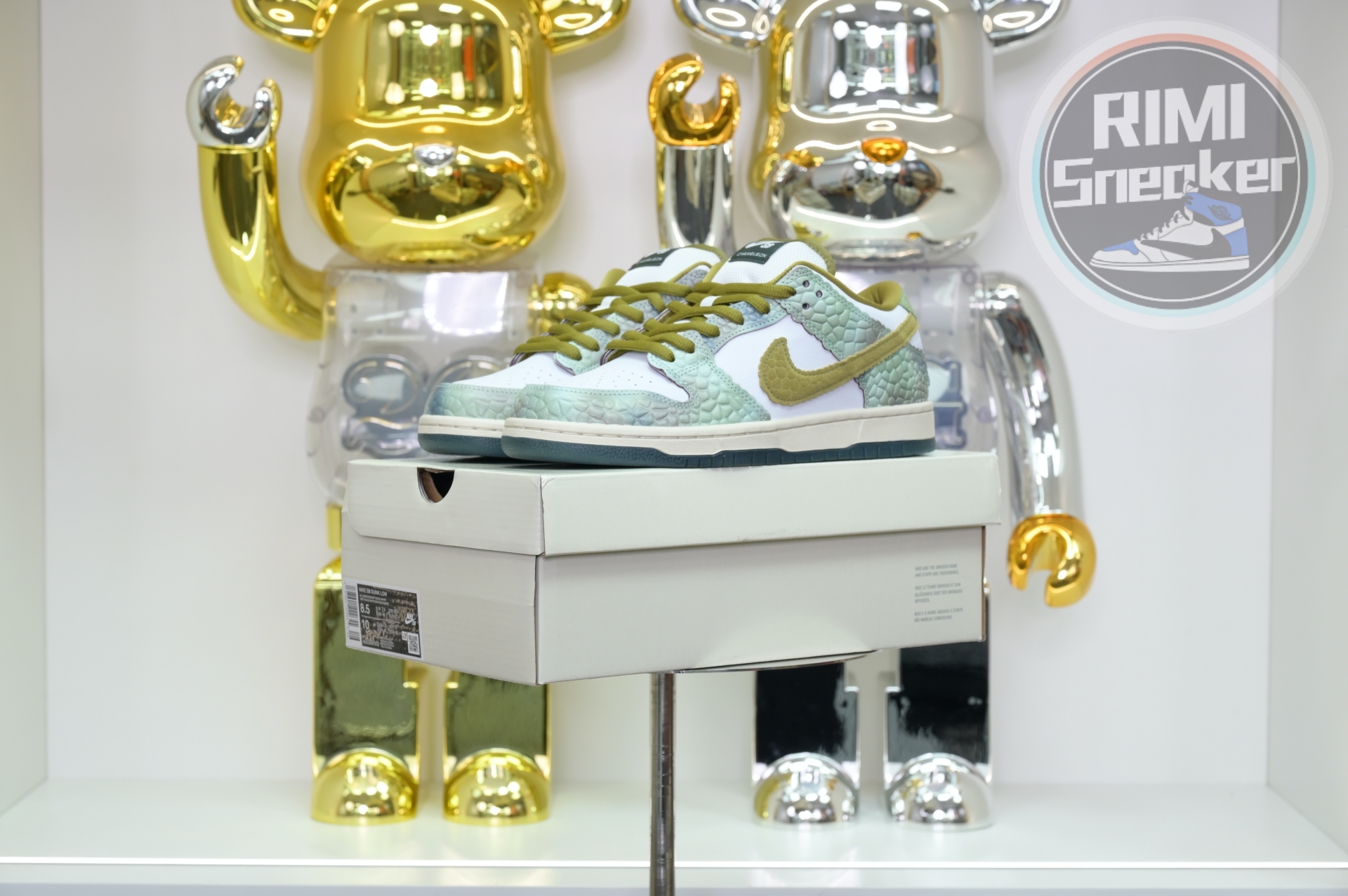 Alexis Sablone x Nike Dunk SB Low