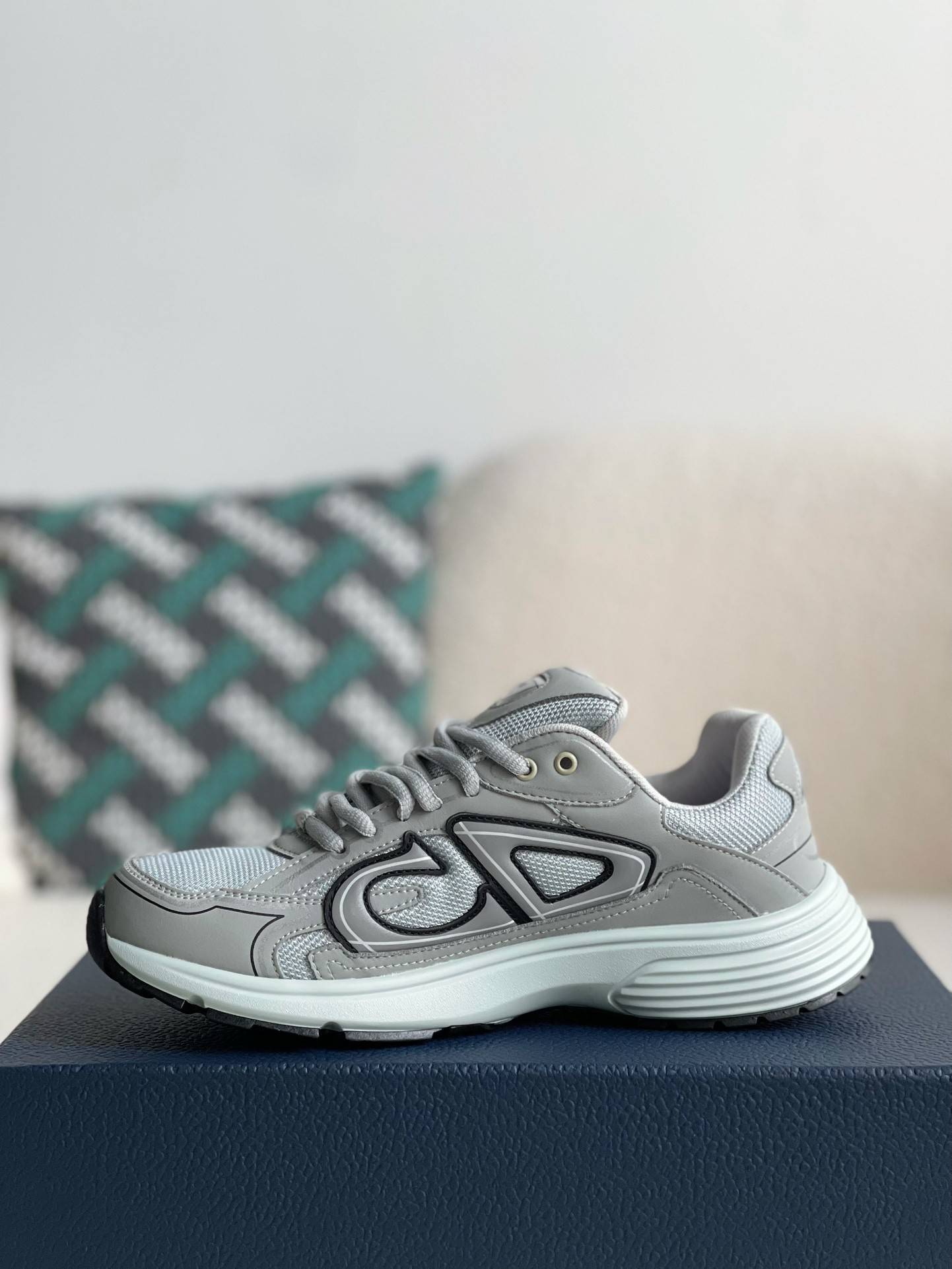 D*OR NEW ARRIVAL B30 Clunky Sneaker