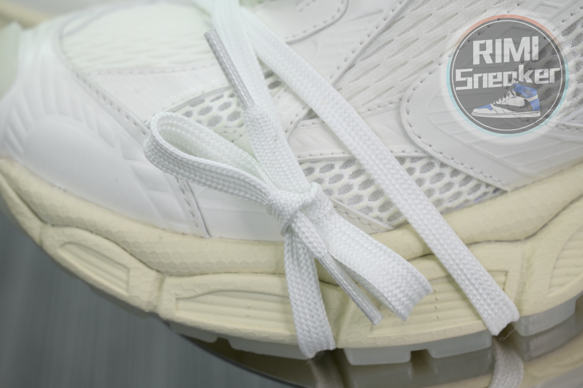 Balenciaga all sizes still in stock! Please contact customer service on iMessage/WhatsApp to purchase!  BLGA  3XL