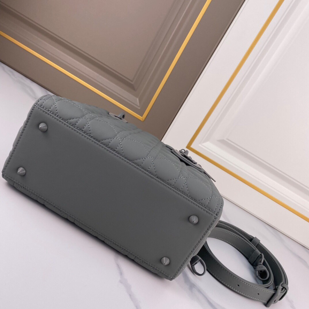 Medium Lady Dior Bag