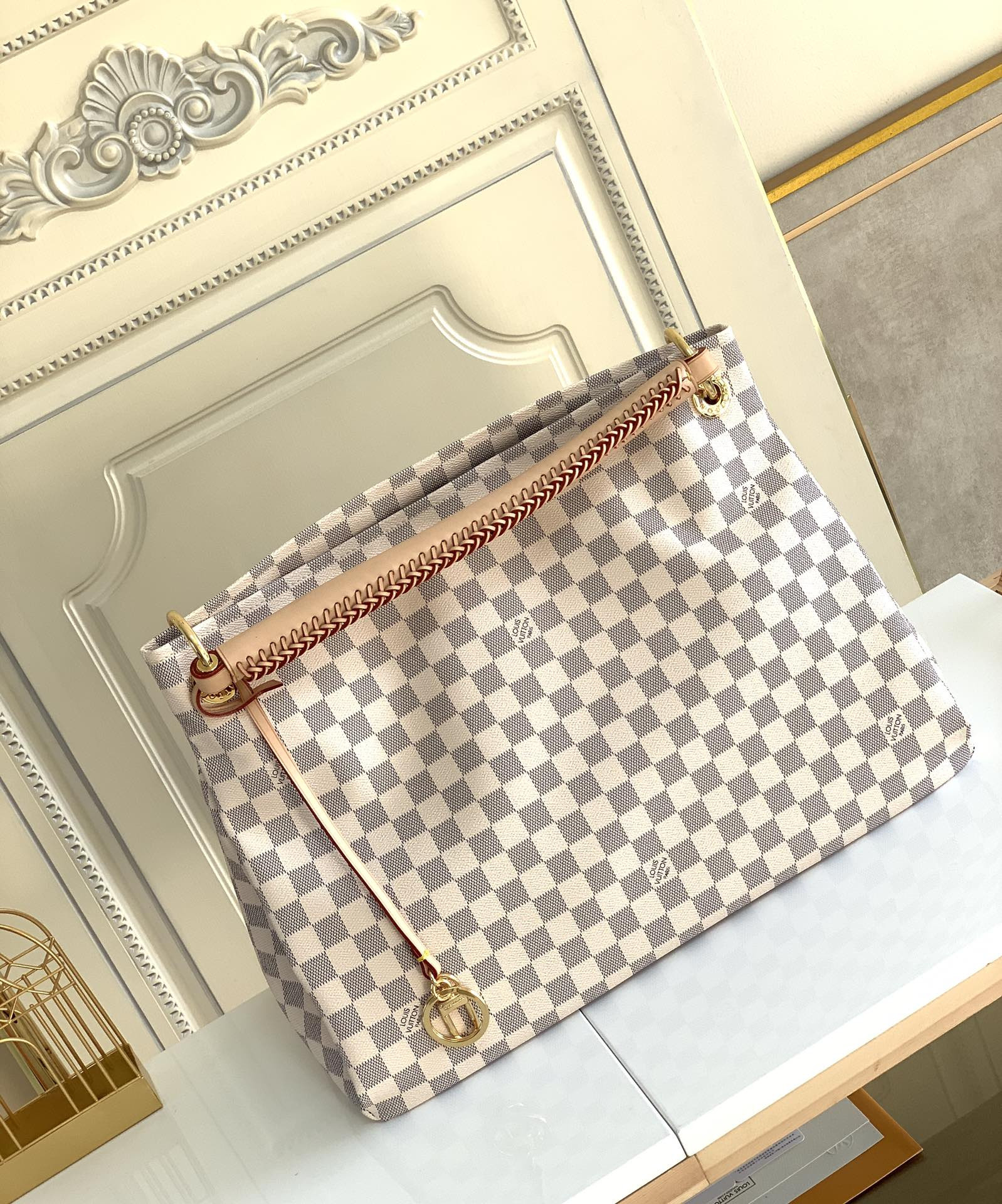 Louis Vuitton Artsy Bag