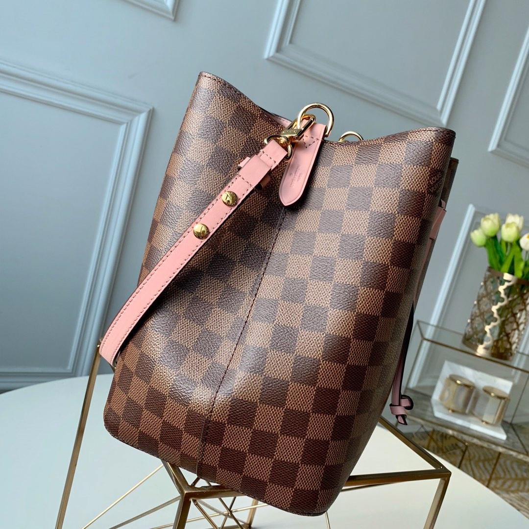Louis Vuitton Néonoé Bag