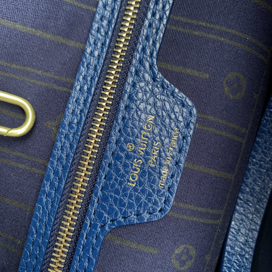 Louis Vuitton Neverfull Bag