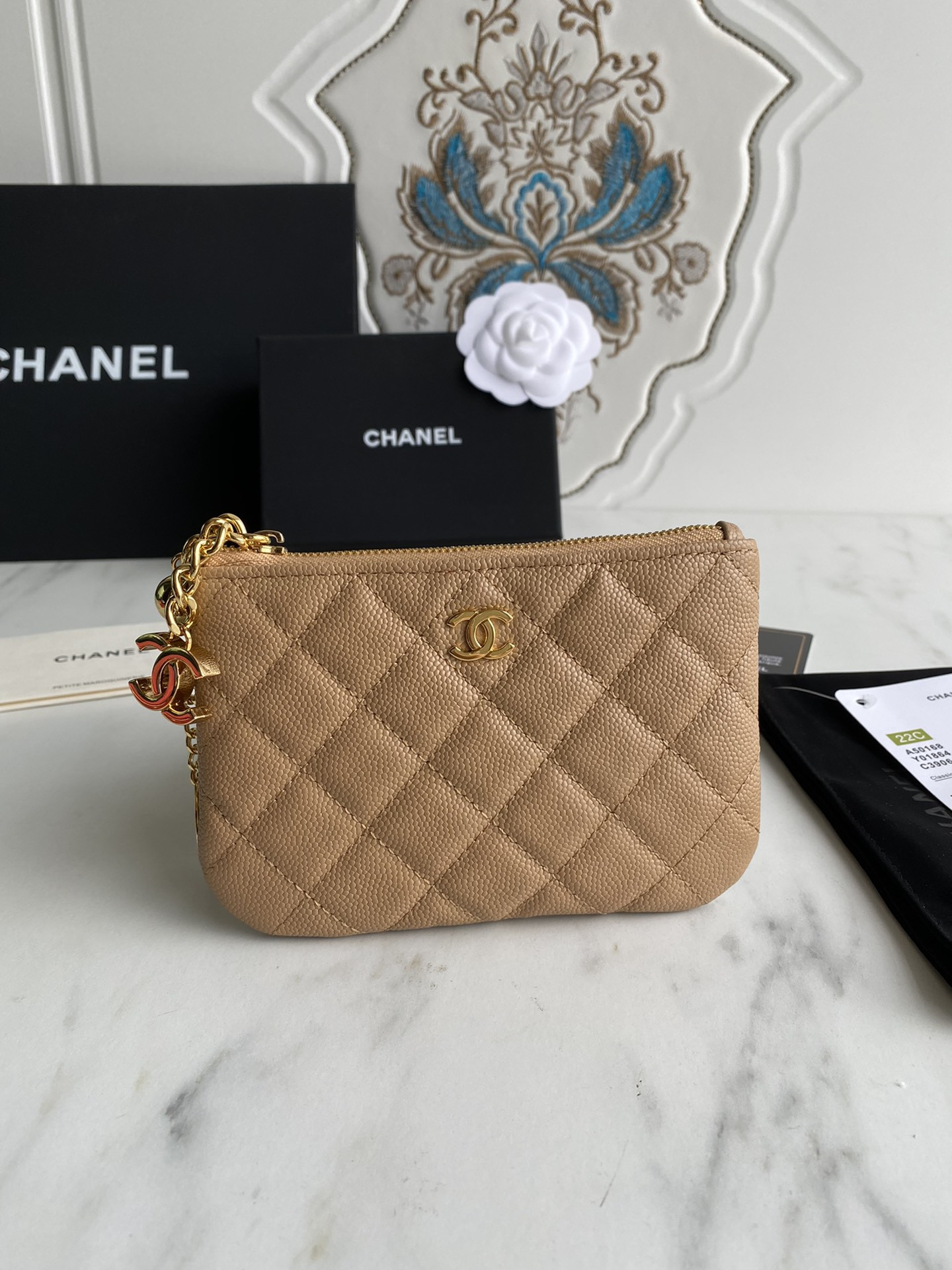 Chanle Zipped Wallet