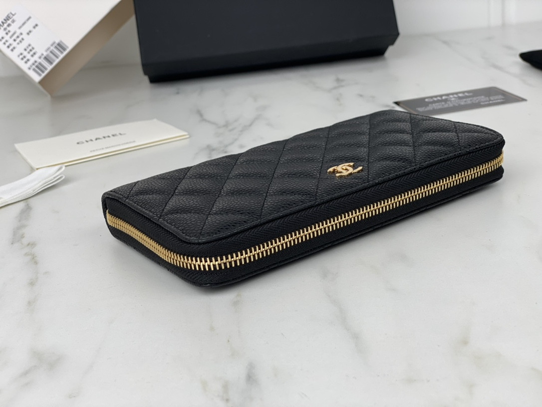 Chanle Zipped Wallet