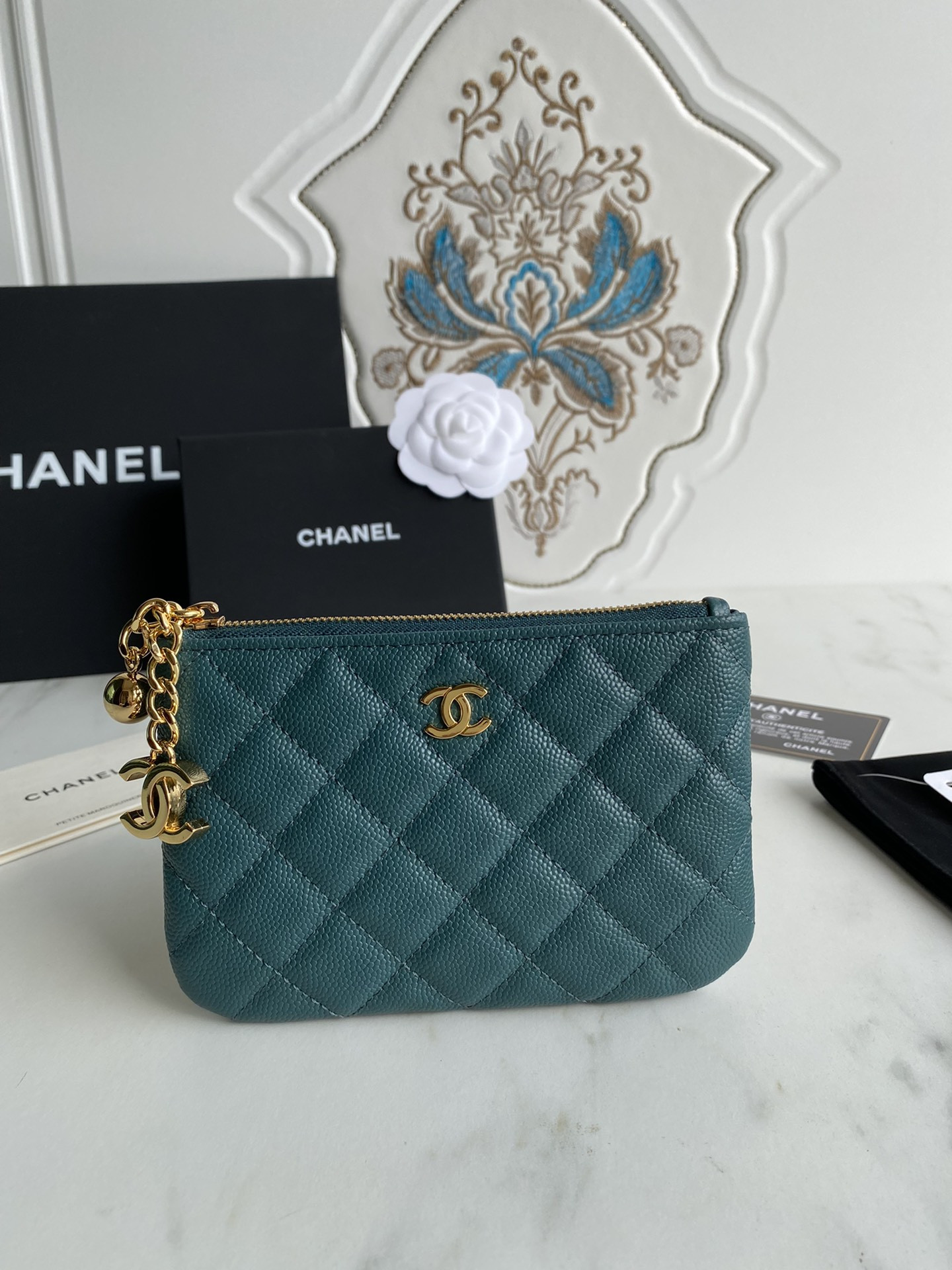 Chanle Zipped Wallet