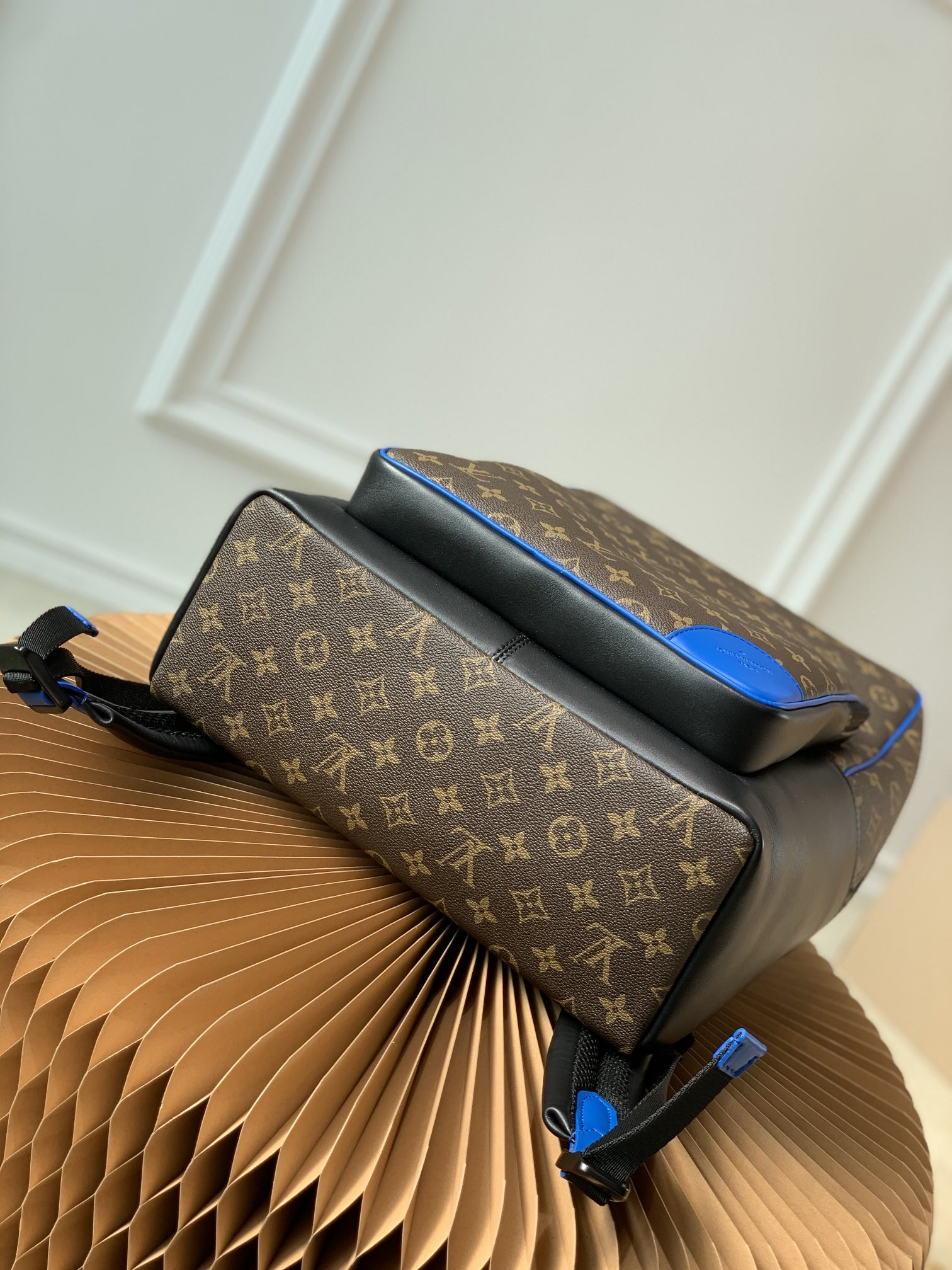 Louis Vuitton Dean Bag