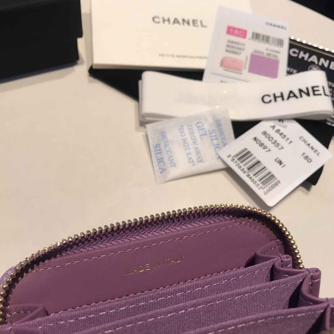 Chanle Zipped Wallet