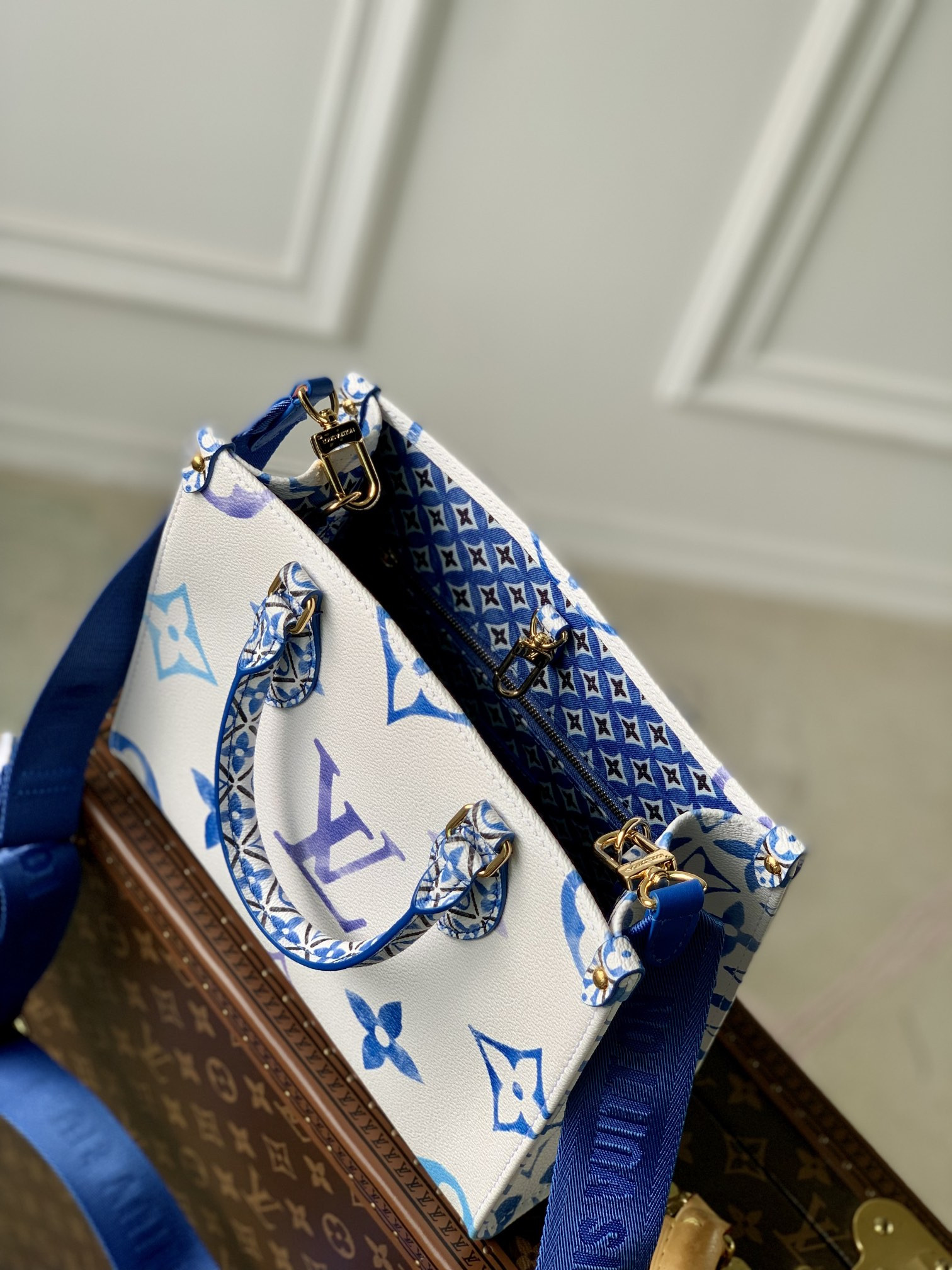 Louis Vuitton Onthego Bag