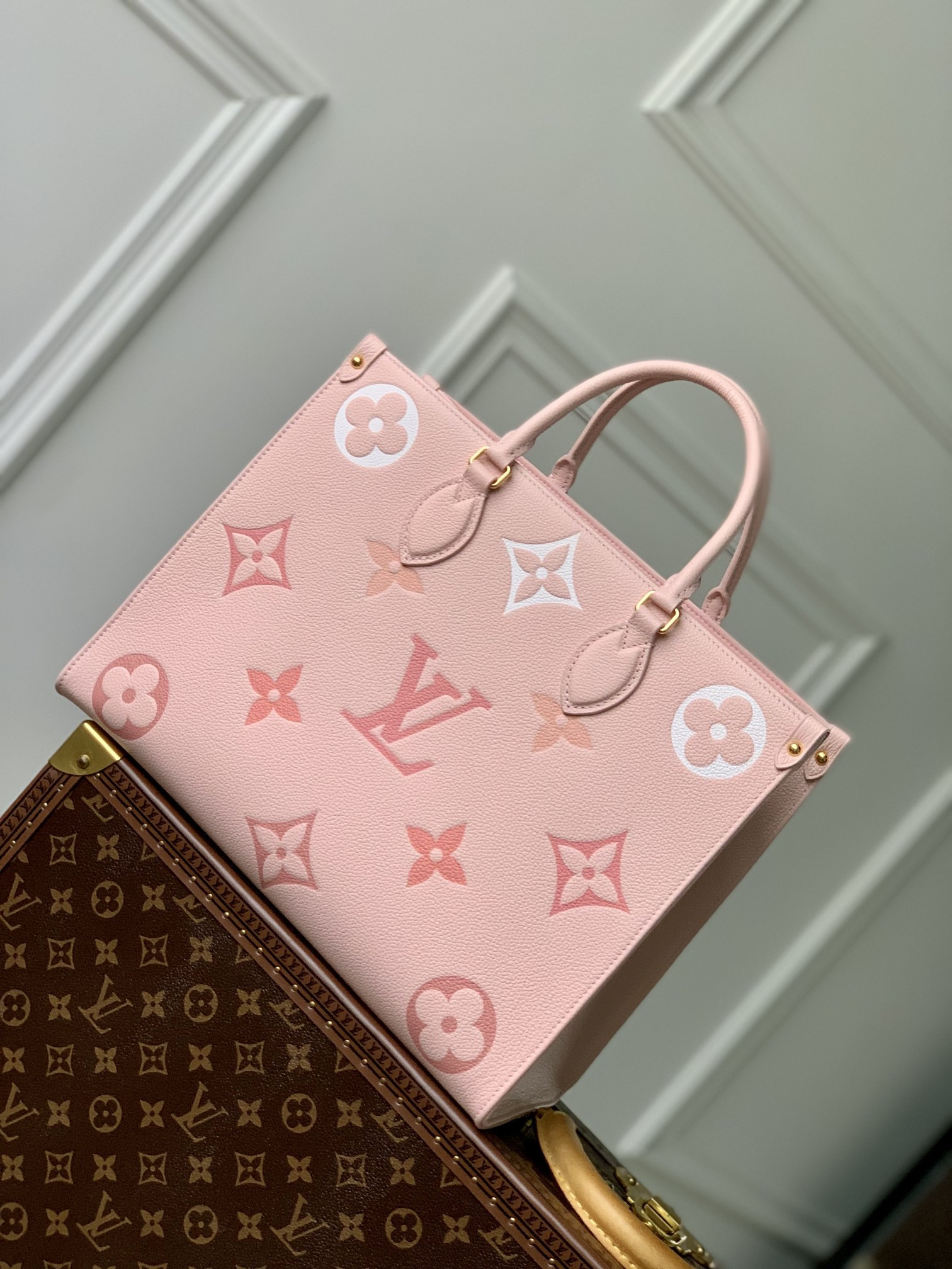 Louis Vuitton Onthego Bag