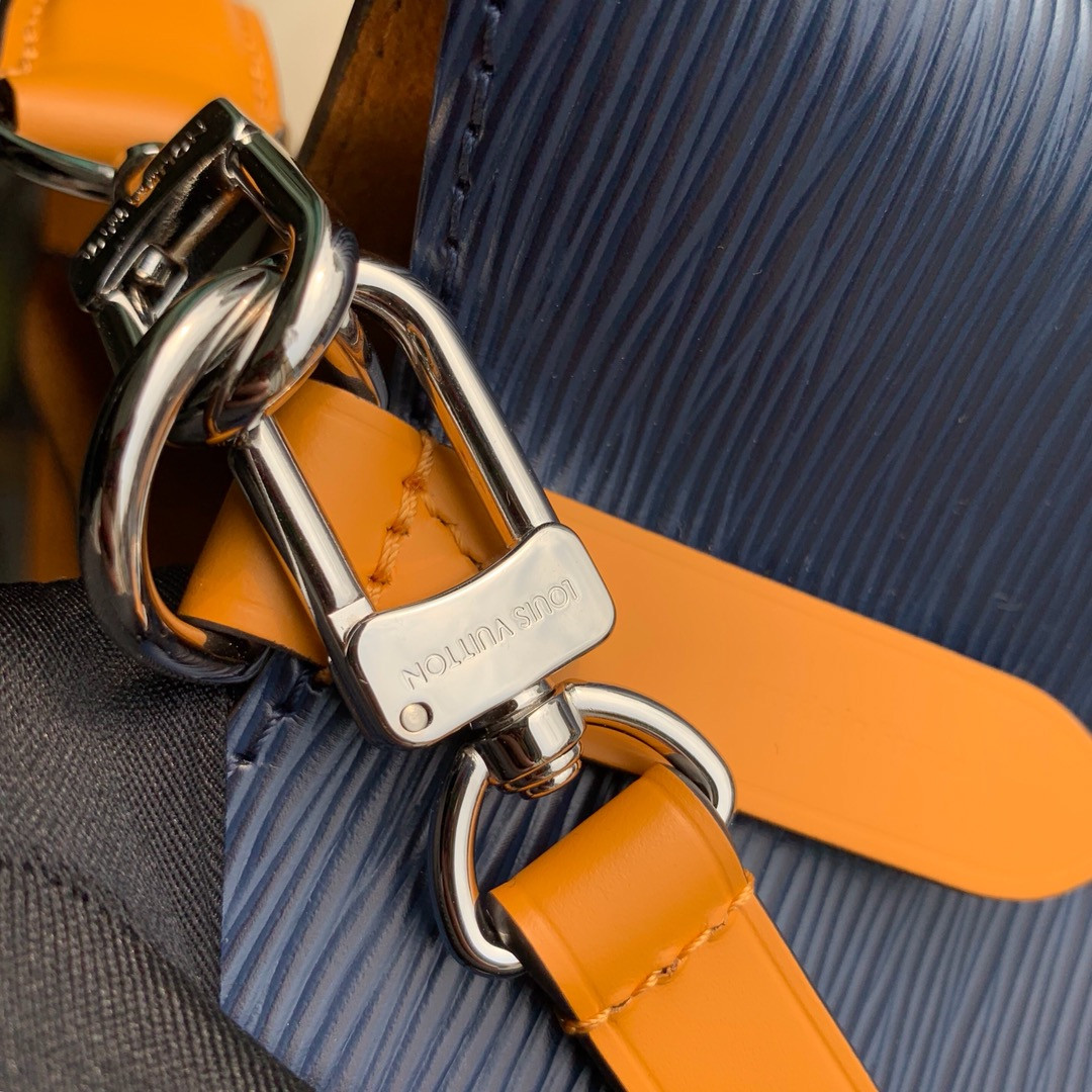 Louis Vuitton Néonoé Bag