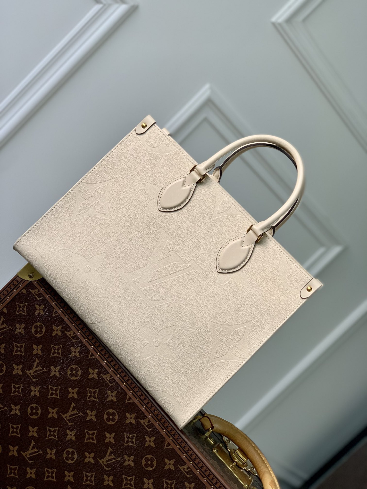 Louis Vuitton Onthego Bag