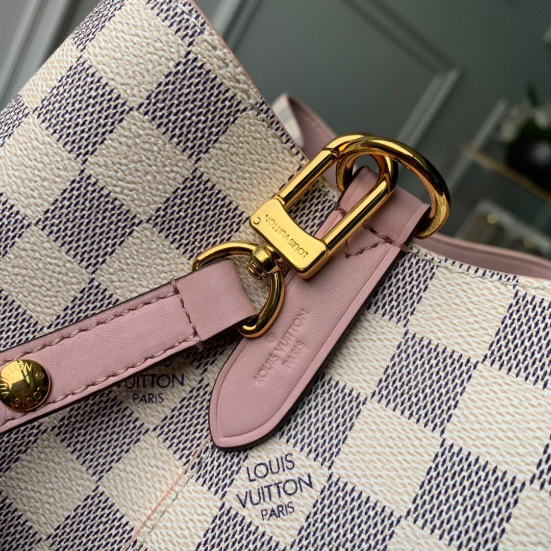 Louis Vuitton Néonoé Bag