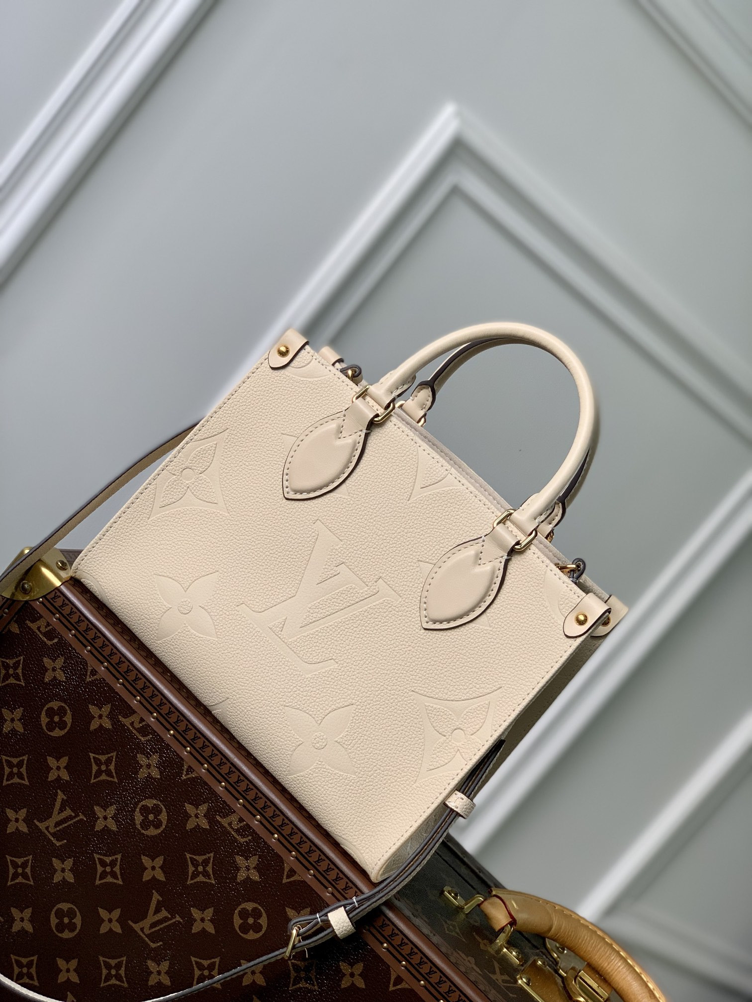 Louis Vuitton Onthego Bag
