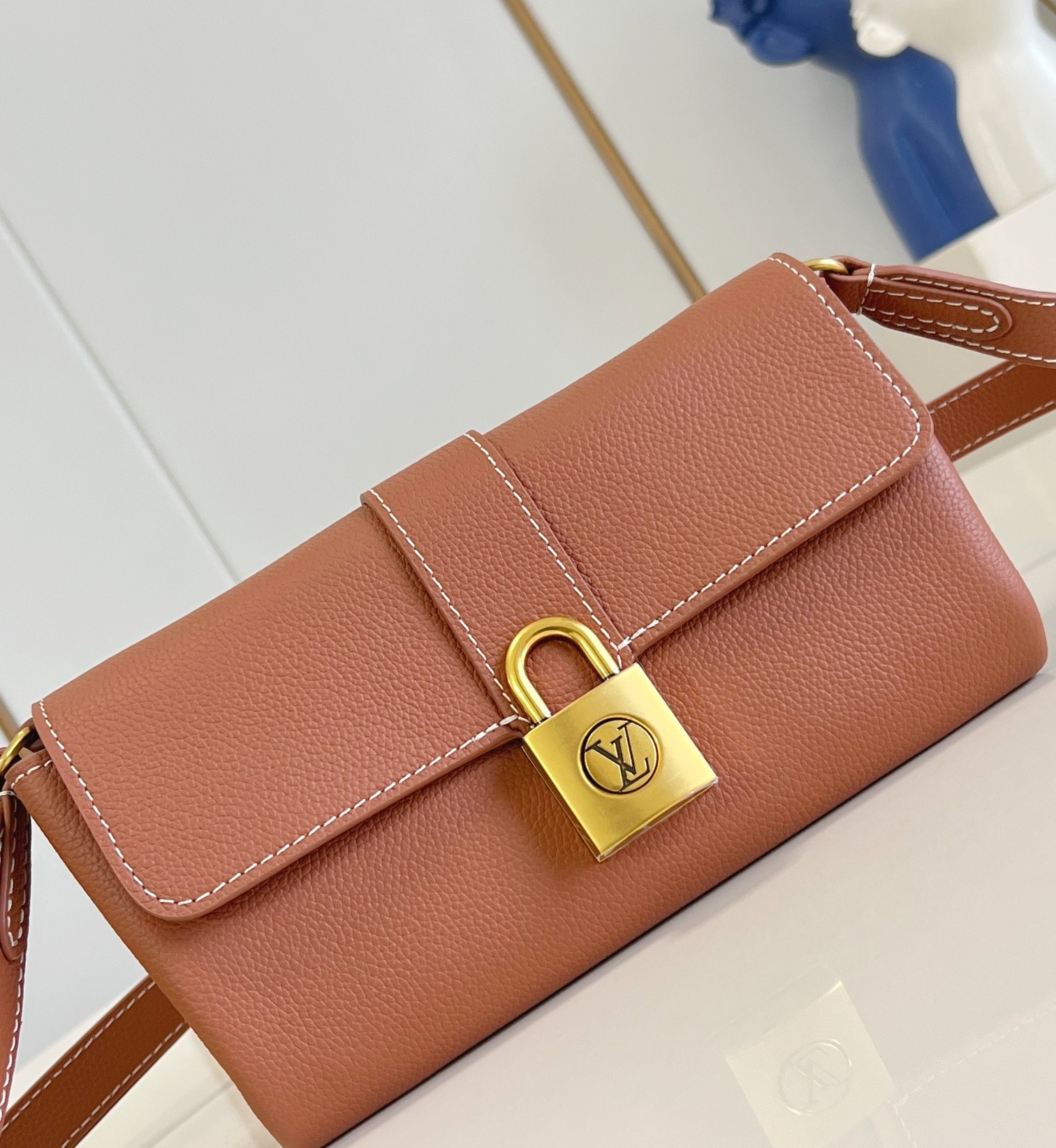 Louis Vuitton Wallet On Chain Handbag