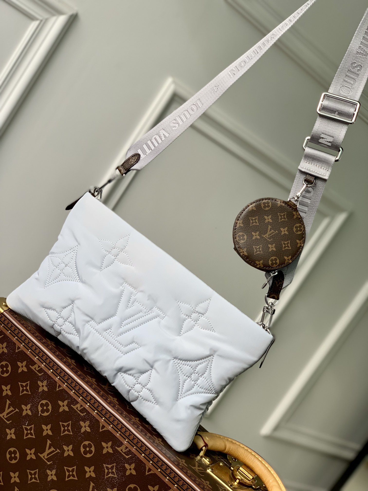 Louis Vuitton Maxi Multi Pochette Accessoires Bag