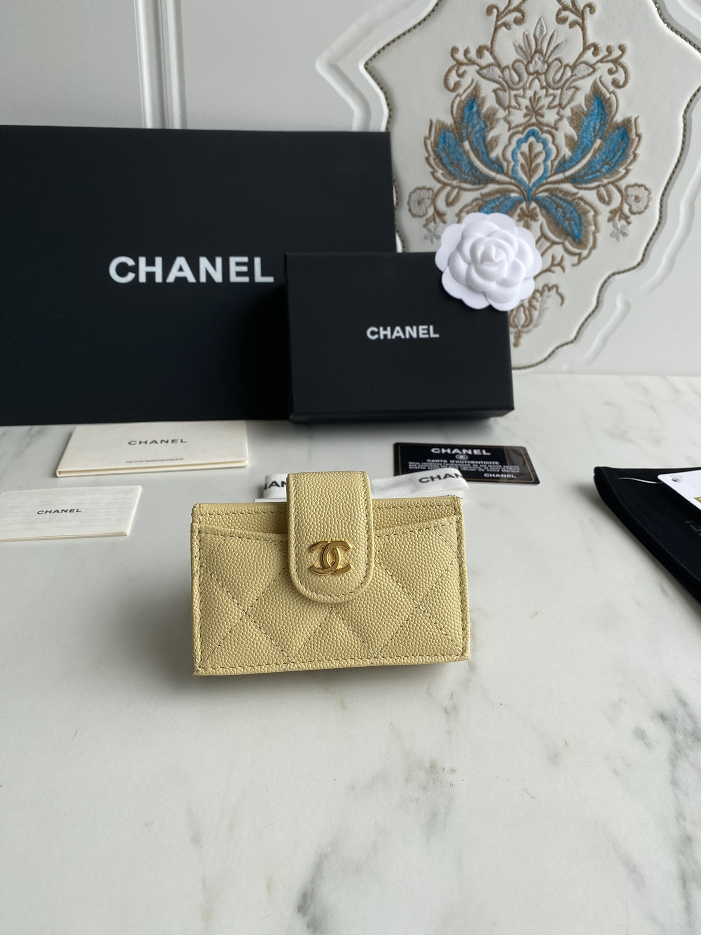 Chanle Flap Wallet