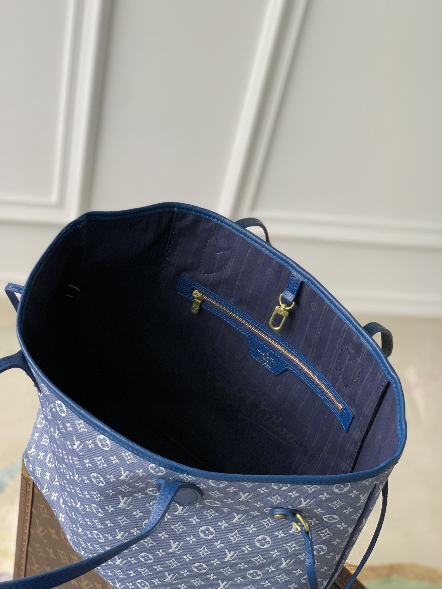 Louis Vuitton Neverfull Bag