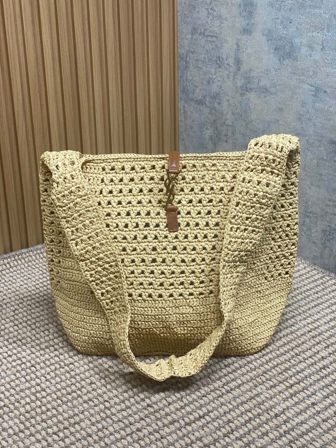 YSL Apricot Braid/Gold Handmade Braided Bag Raffia Braided Style No.: 690941 Size: 30×37×14cm