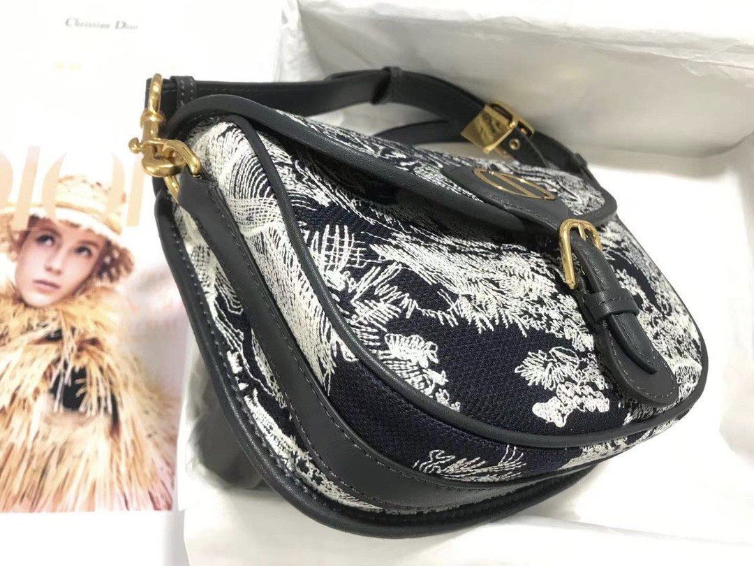 Medium Dior Bobby Bag