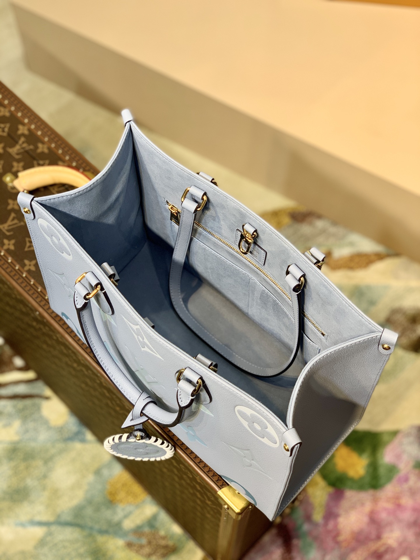 Louis Vuitton Onthego Bag