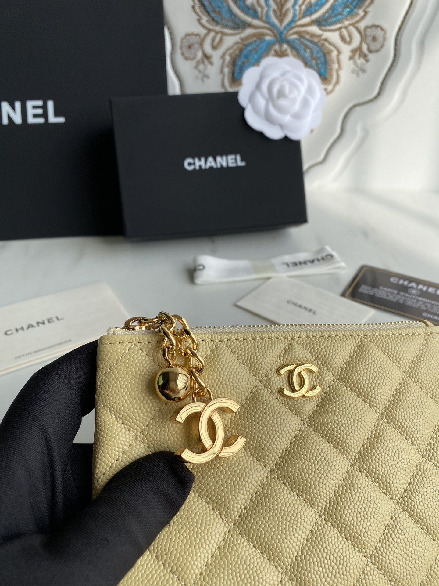 Chanle Zipped Wallet